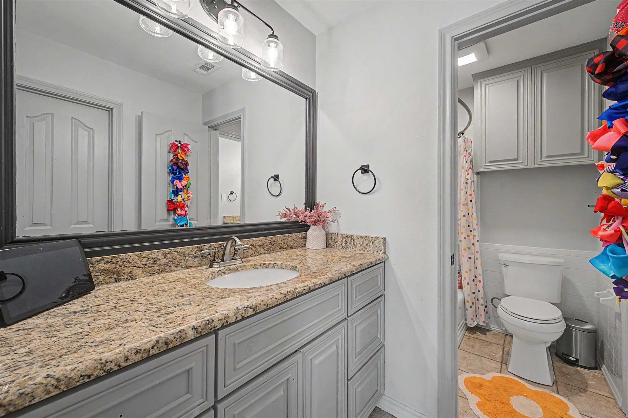 1029 Oakridge Court