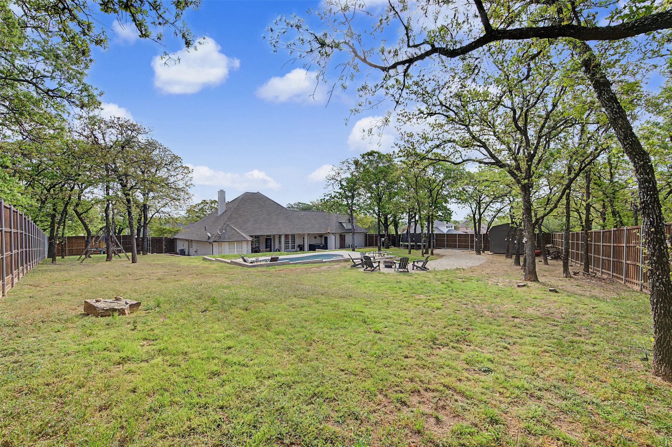 1029 Oakridge Court