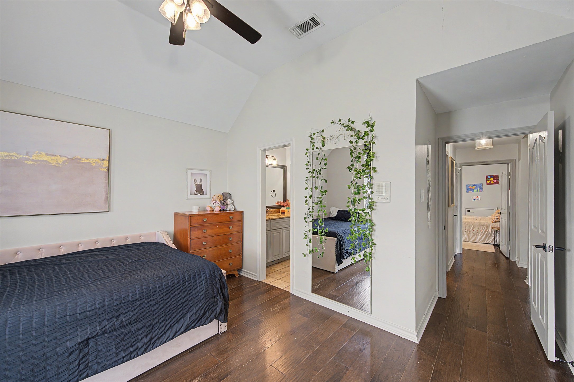 1029 Oakridge Court