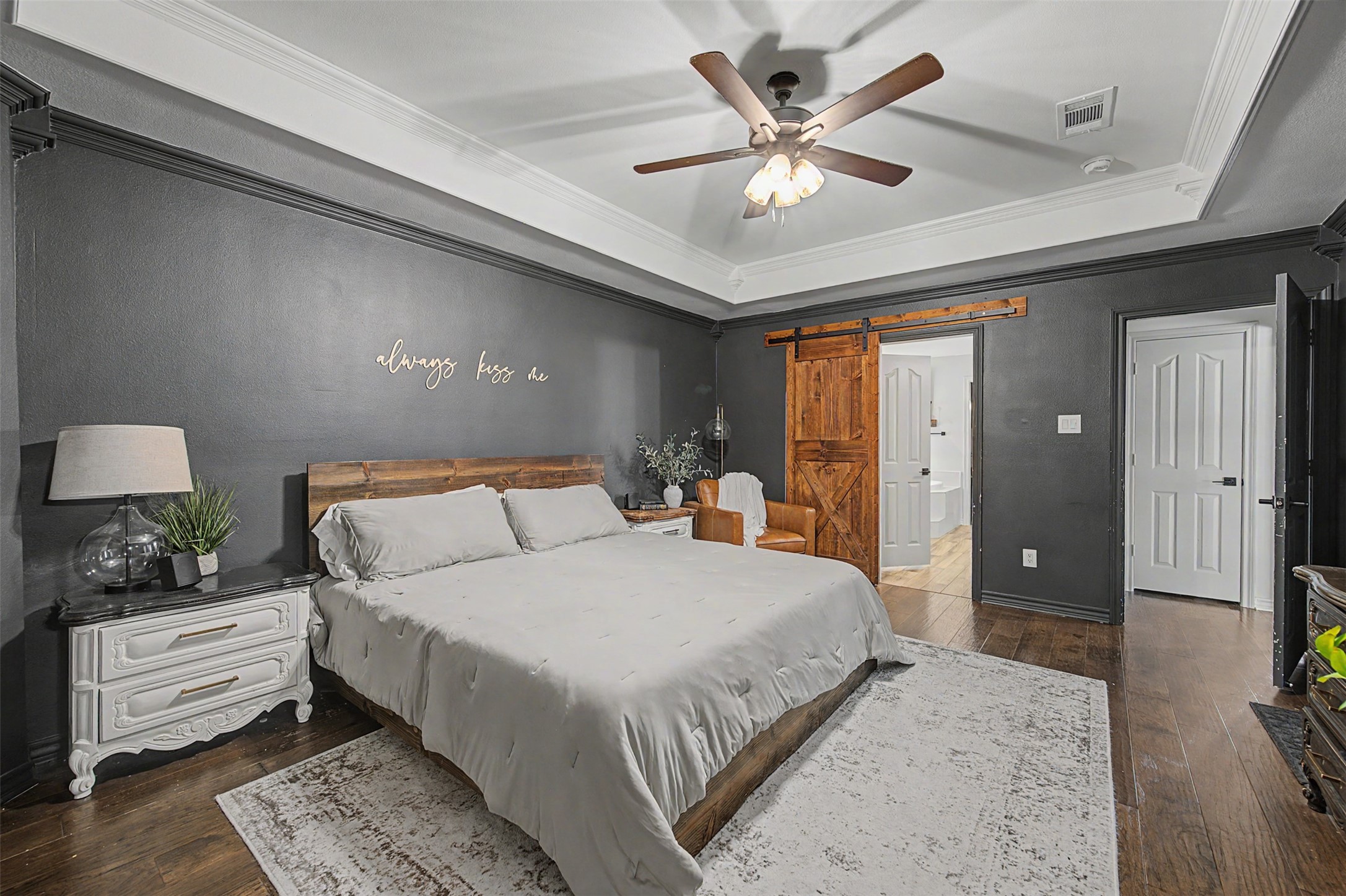 1029 Oakridge Court