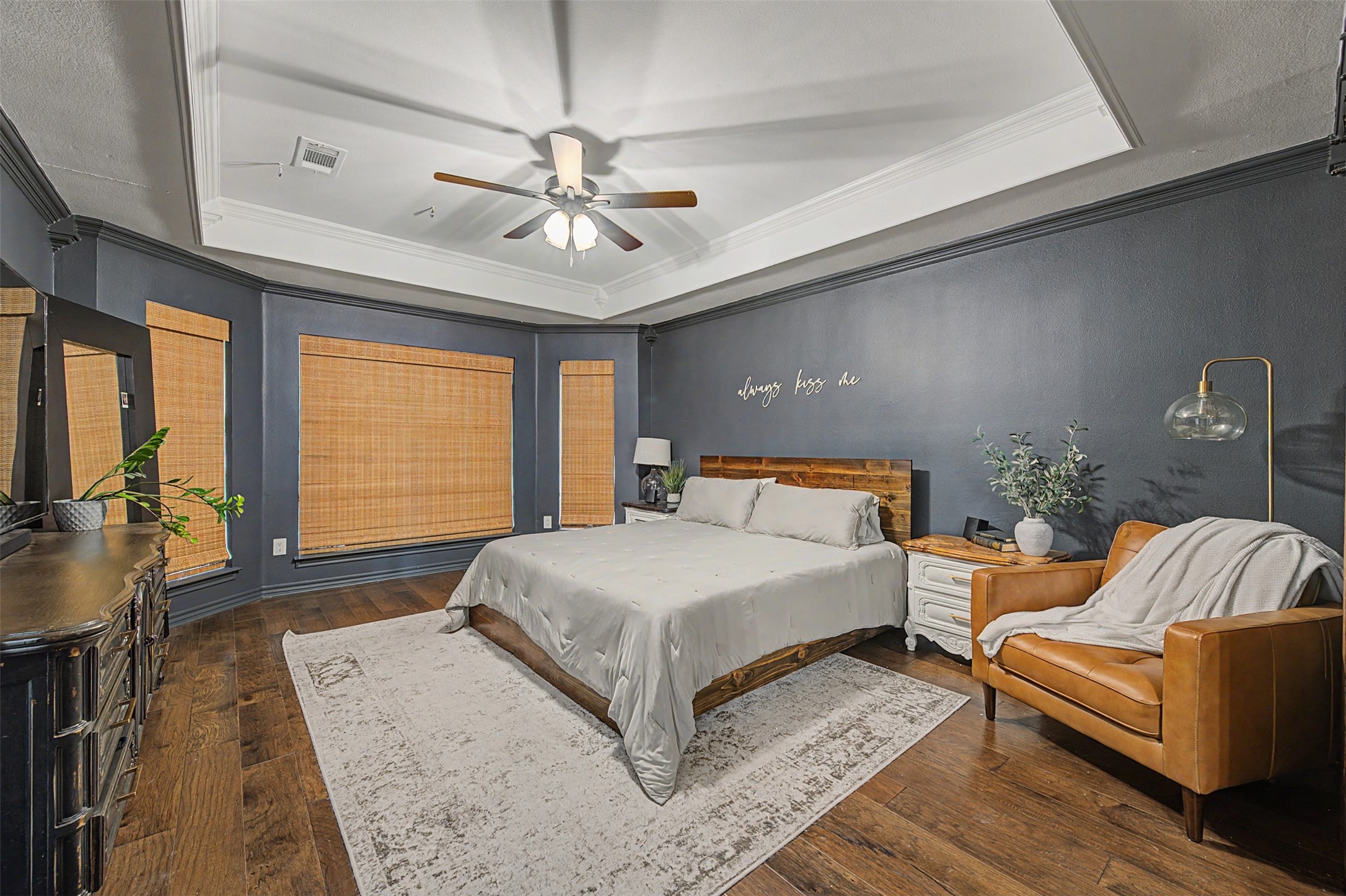 1029 Oakridge Court