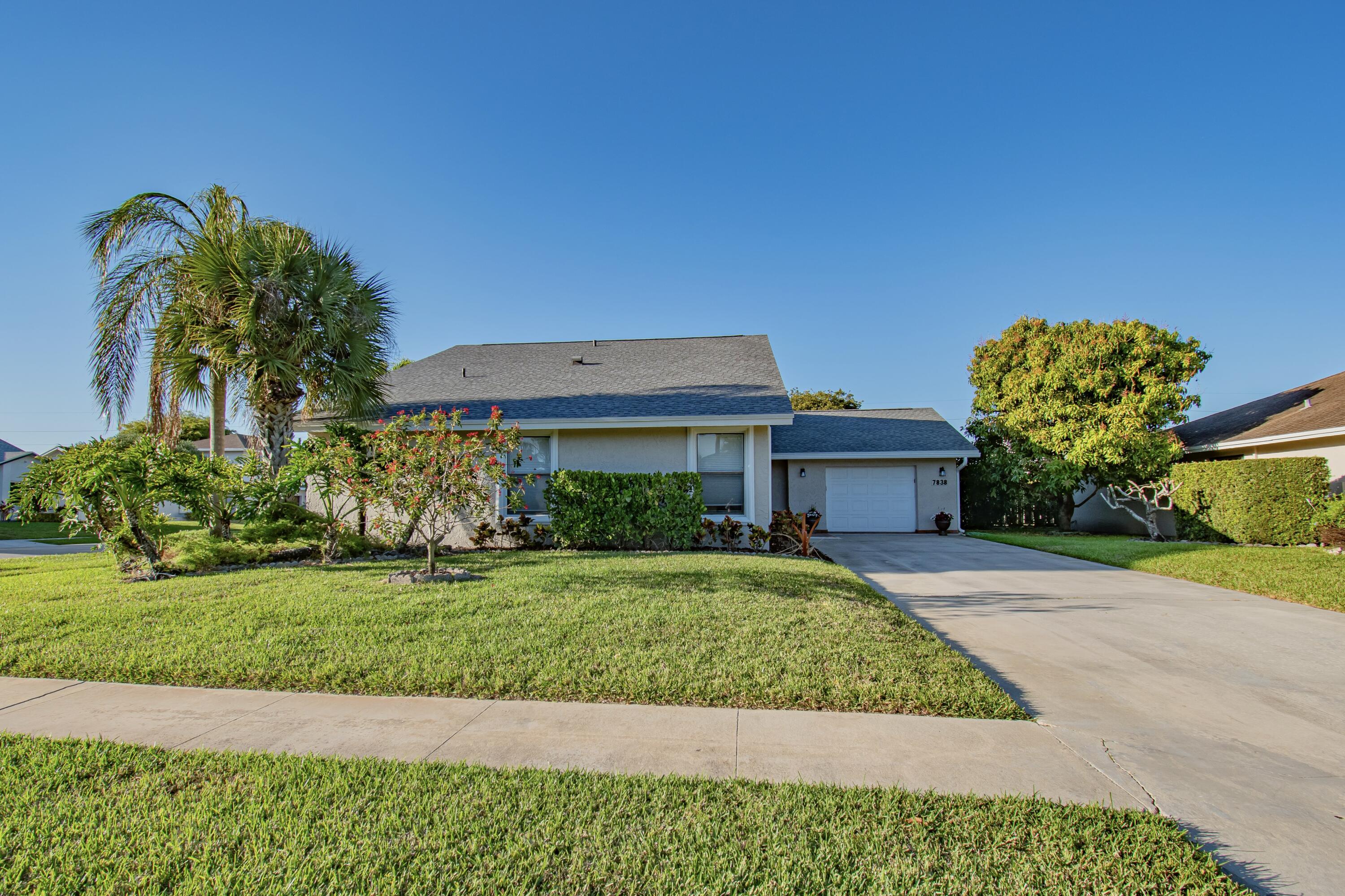 7838 Cypress Crescent