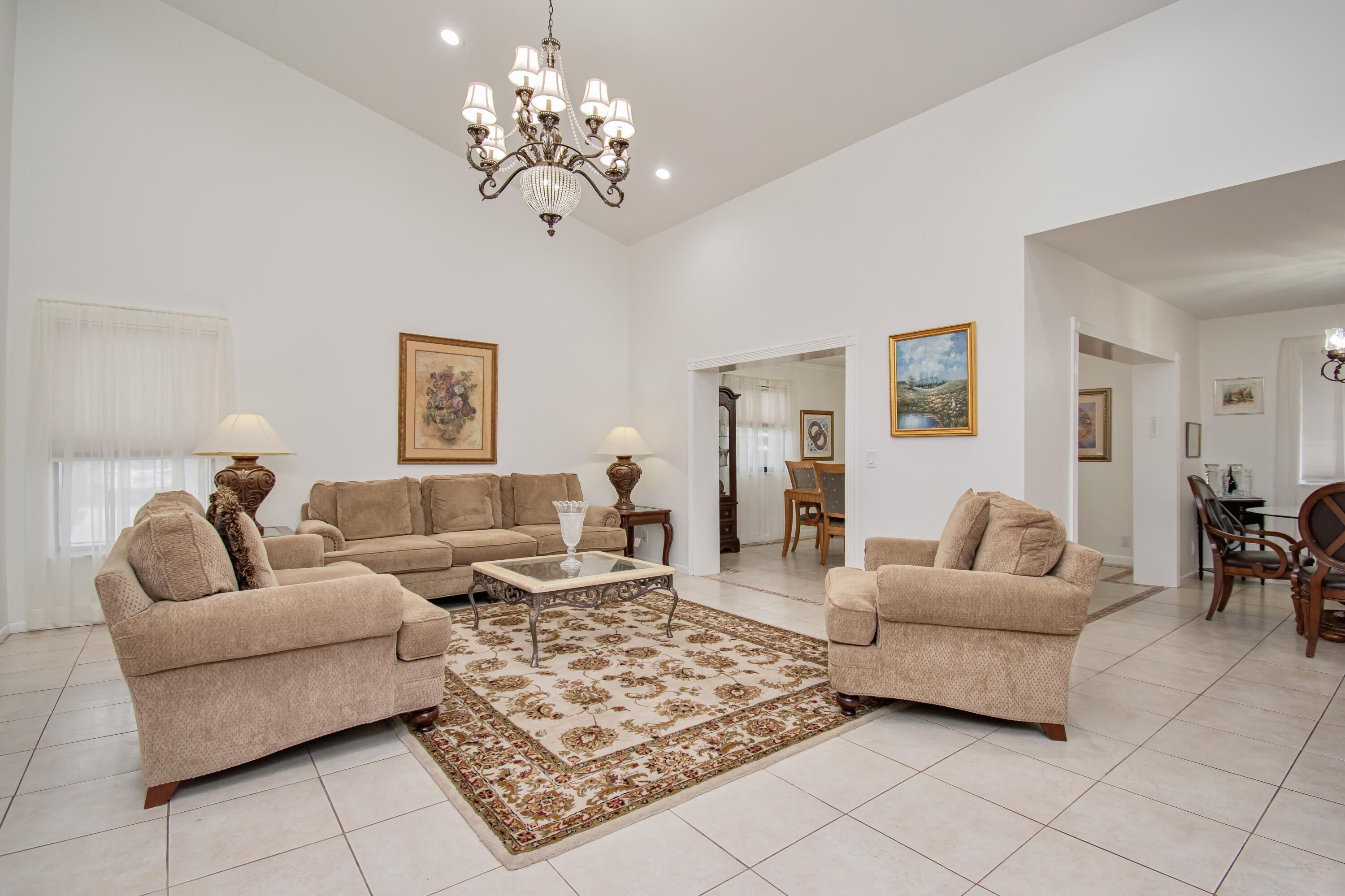 7838 Cypress Crescent
