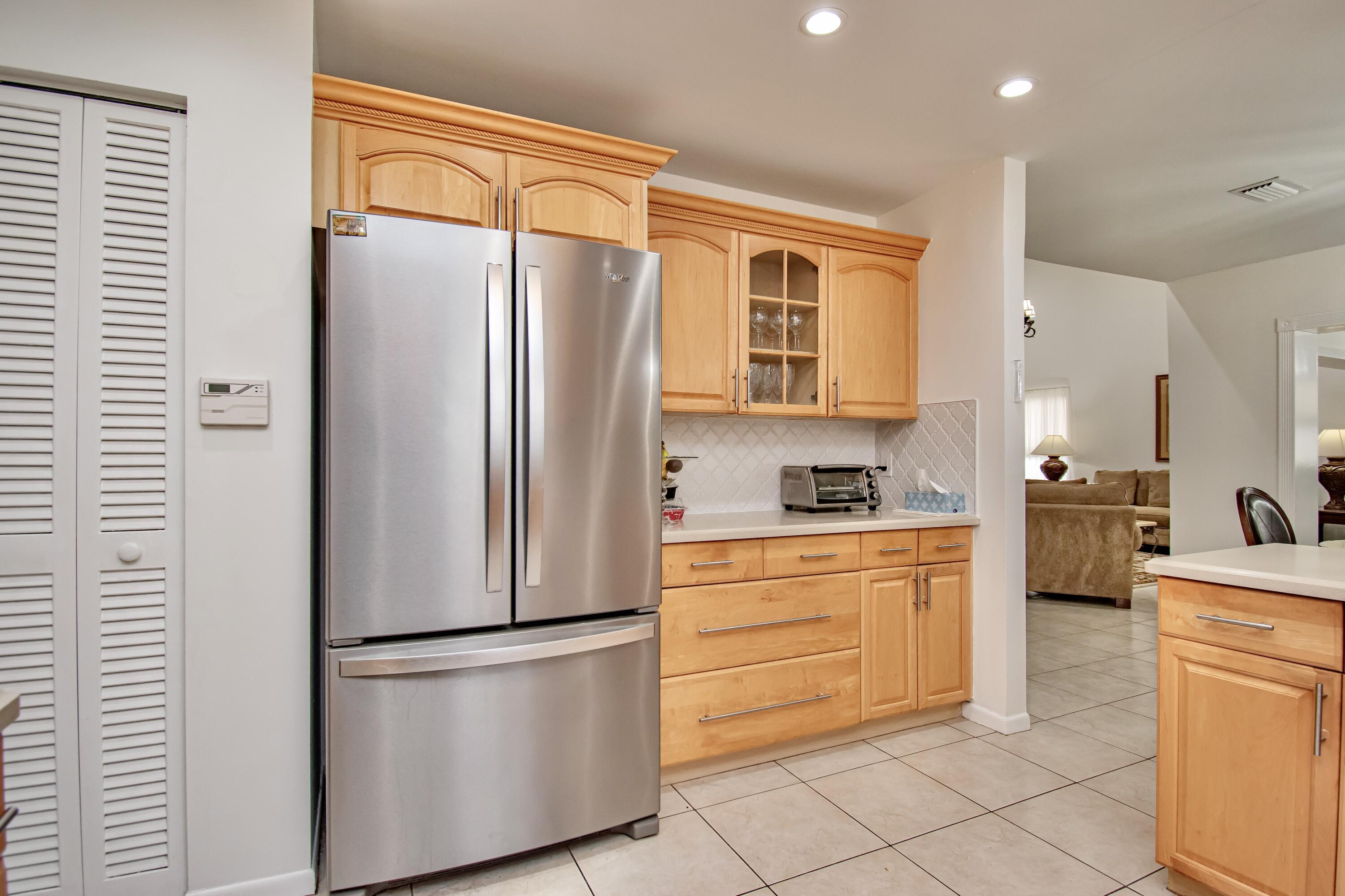 7838 Cypress Crescent