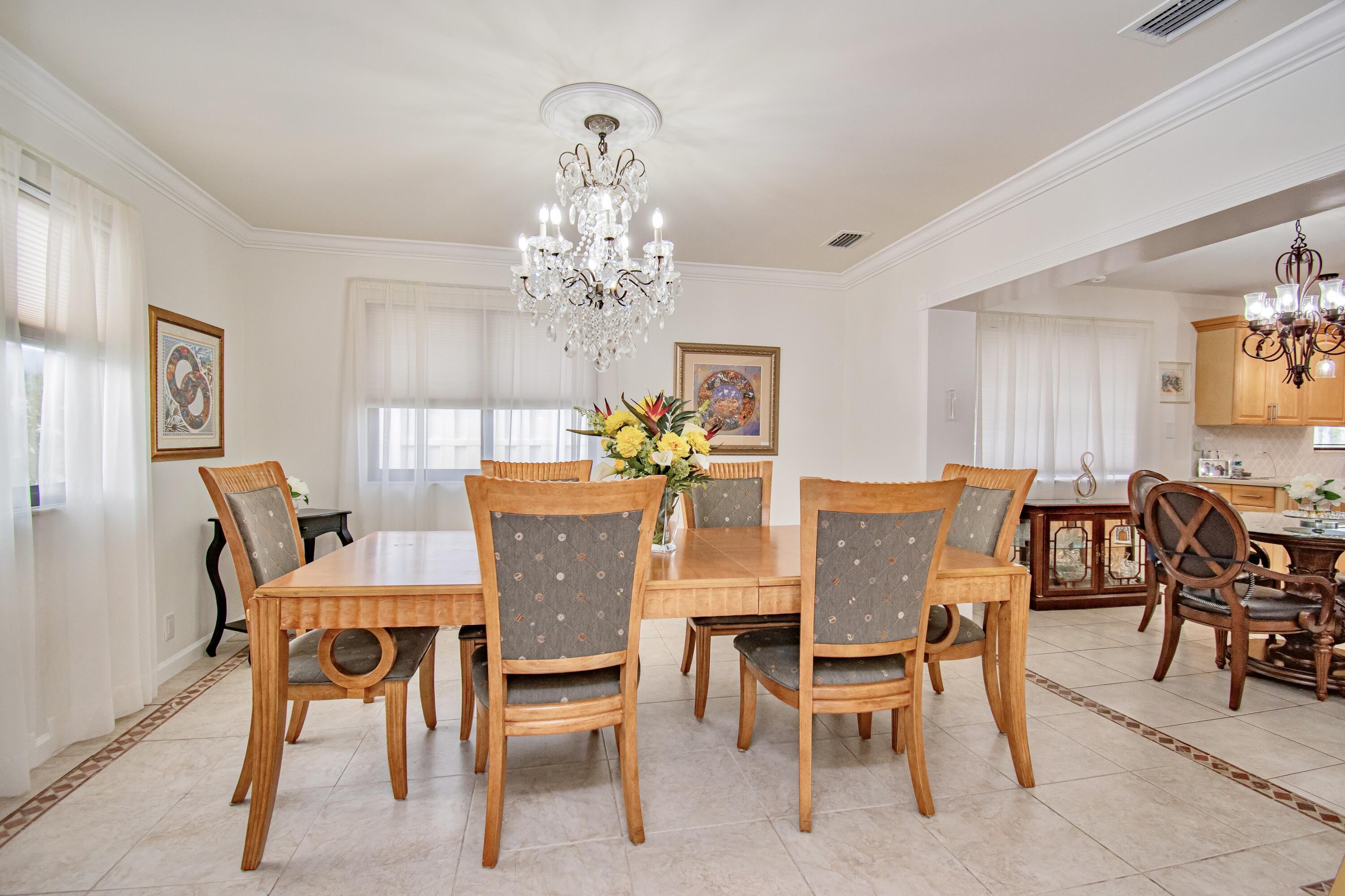 7838 Cypress Crescent