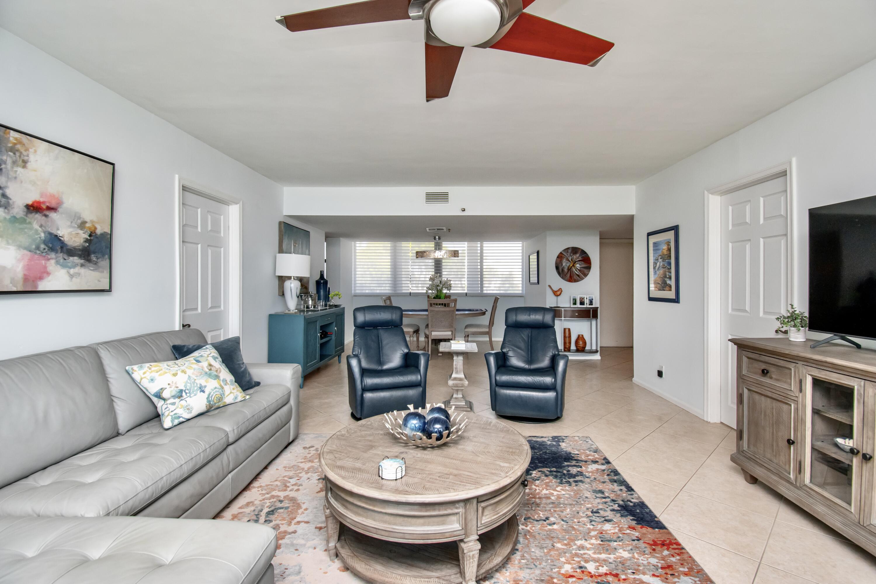 8200 Lakeshore Drive 202