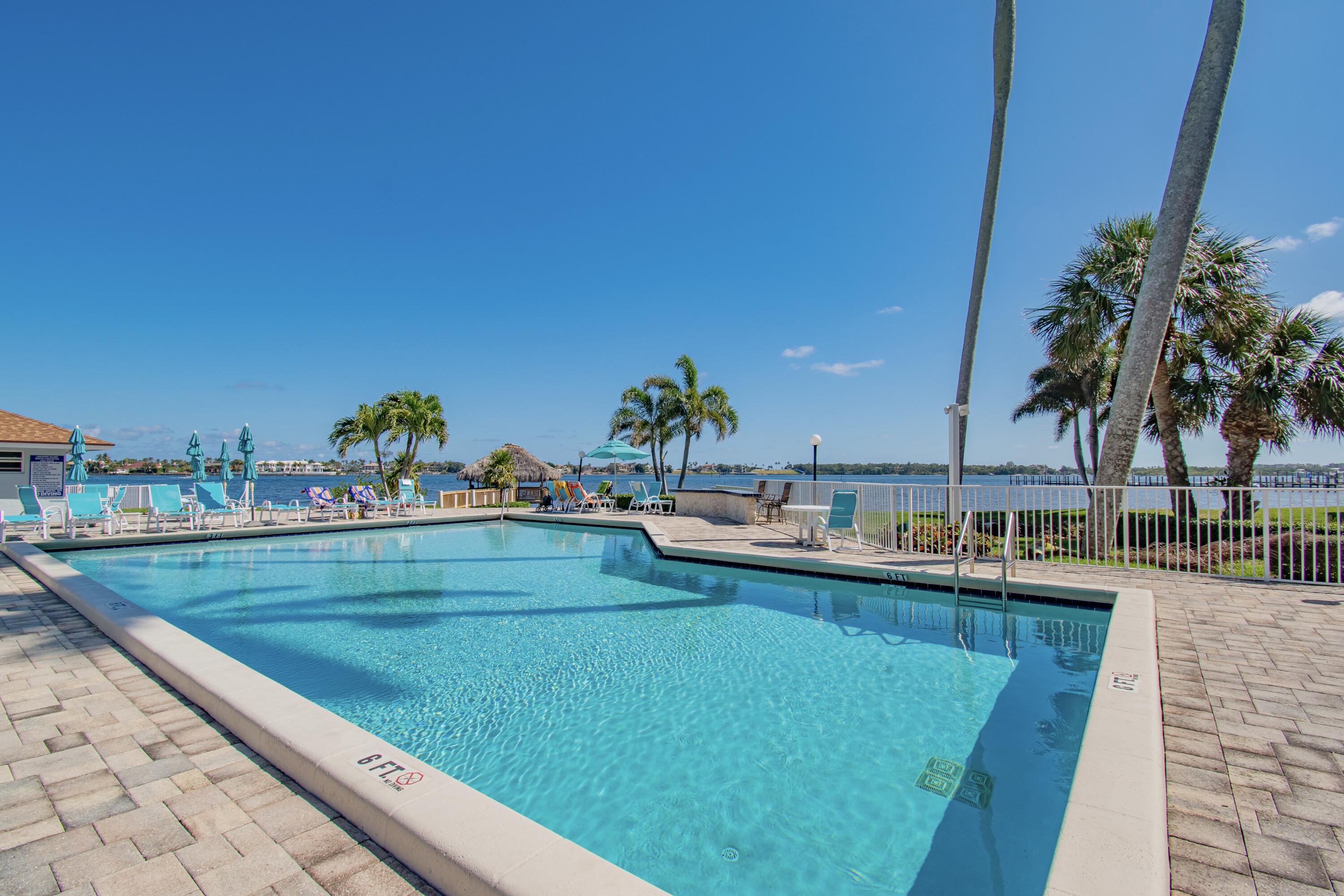 8200 Lakeshore Drive 202
