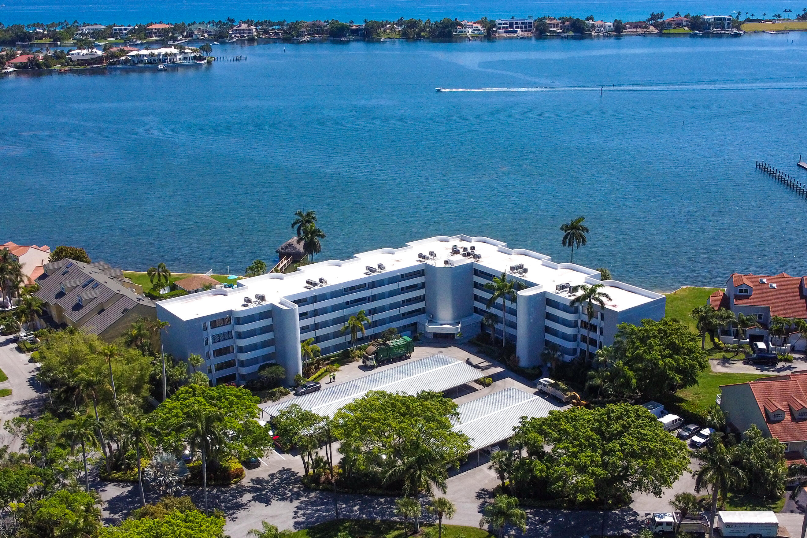 8200 Lakeshore Drive 202