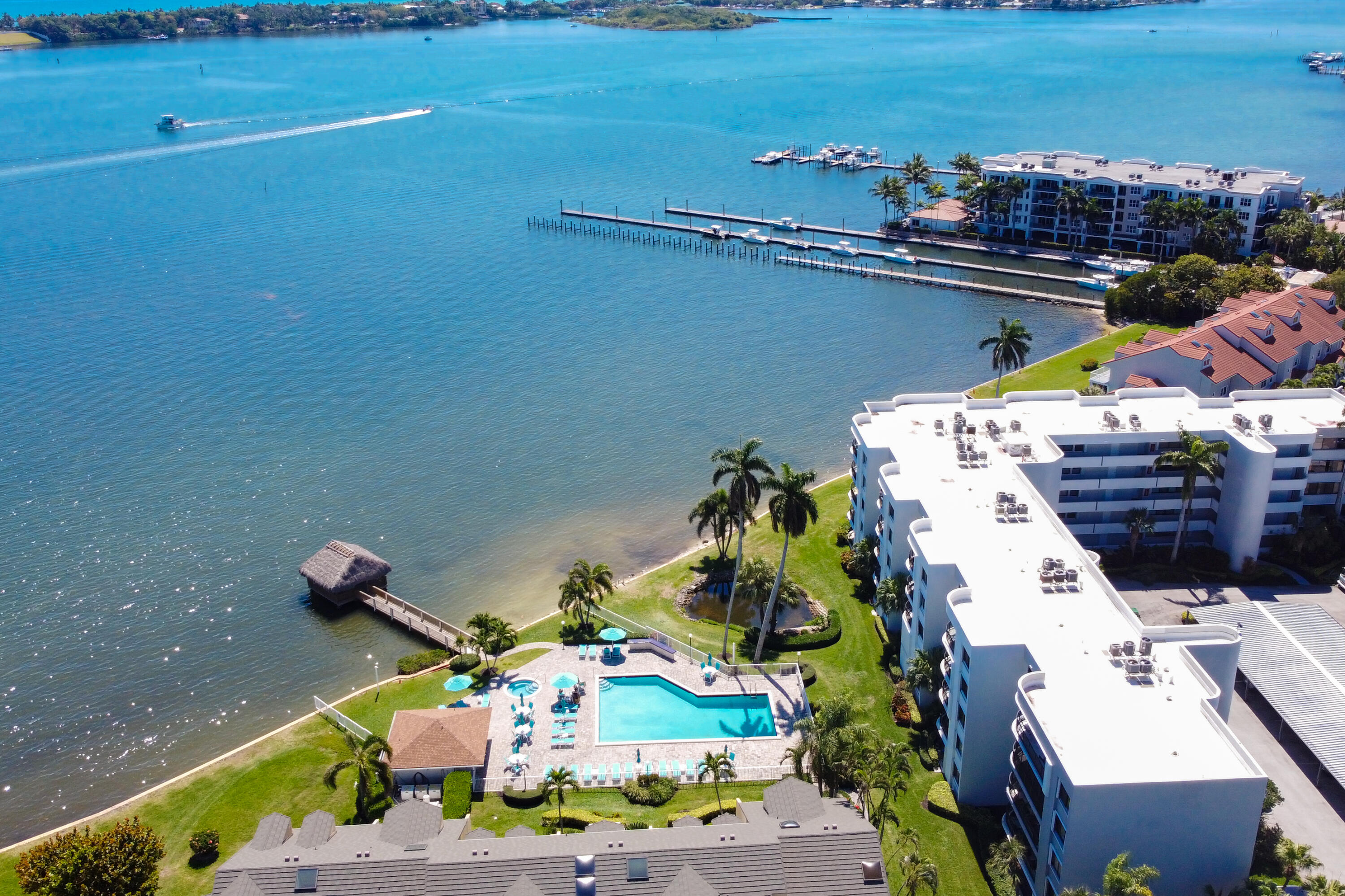 8200 Lakeshore Drive 202