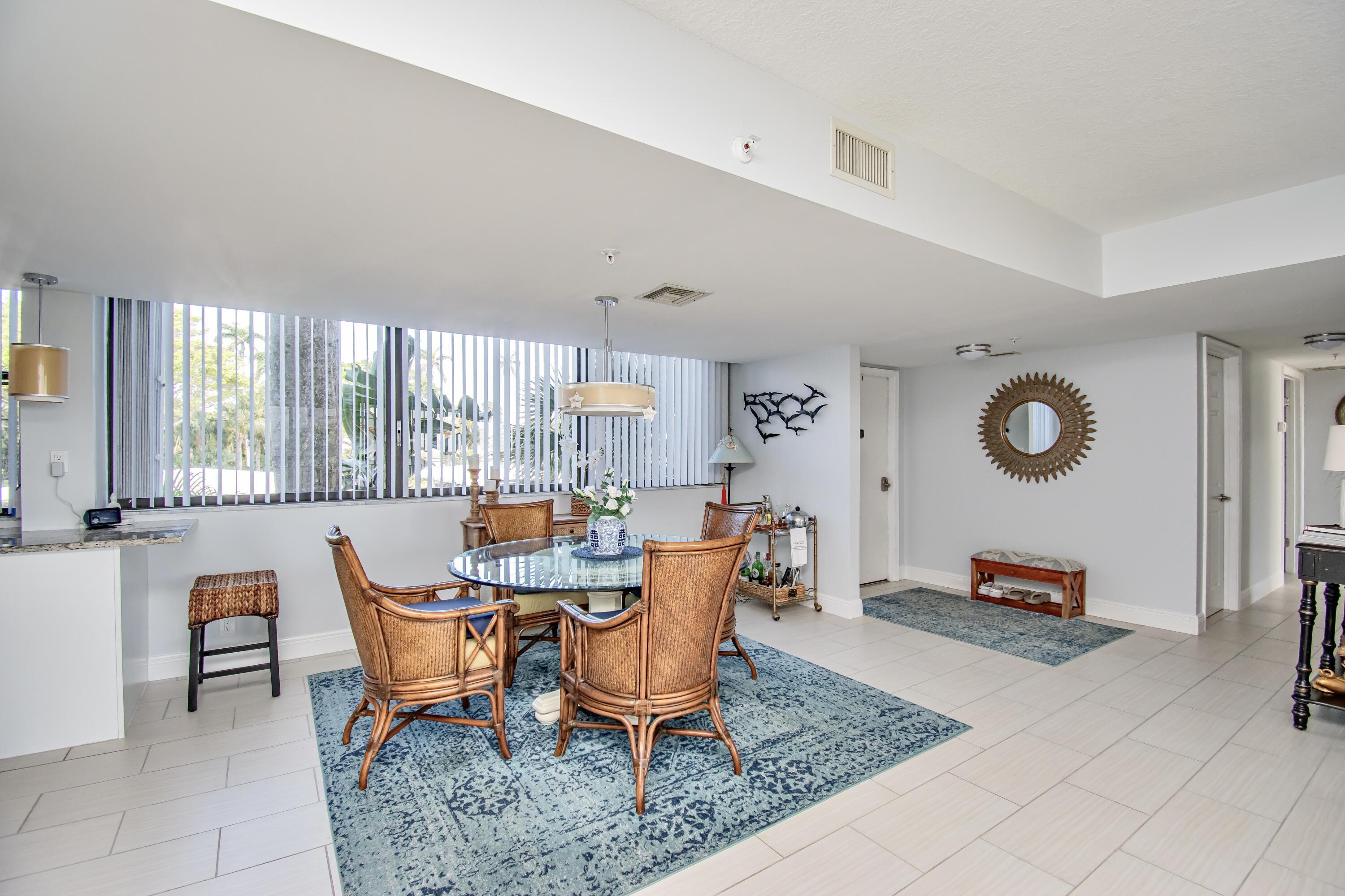 8200 Lakeshore Drive 2010