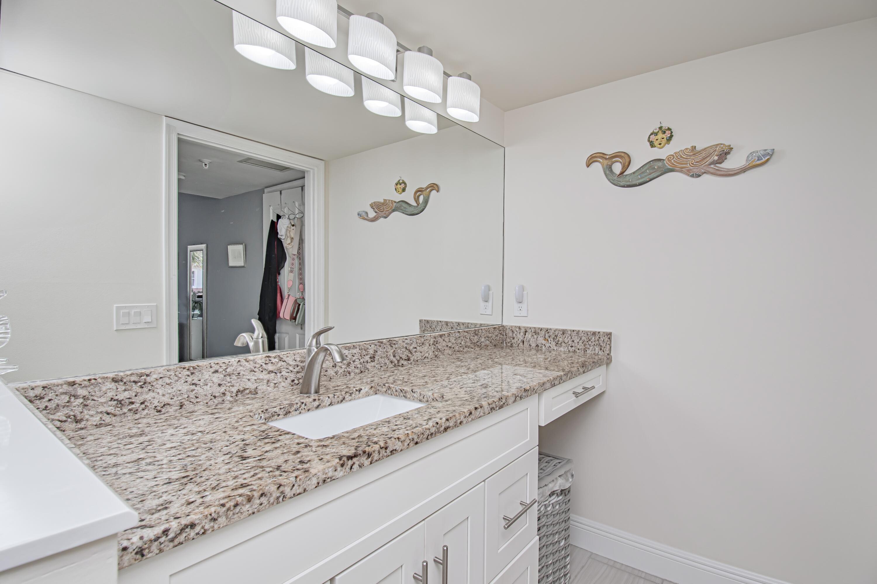 8200 Lakeshore Drive 2010