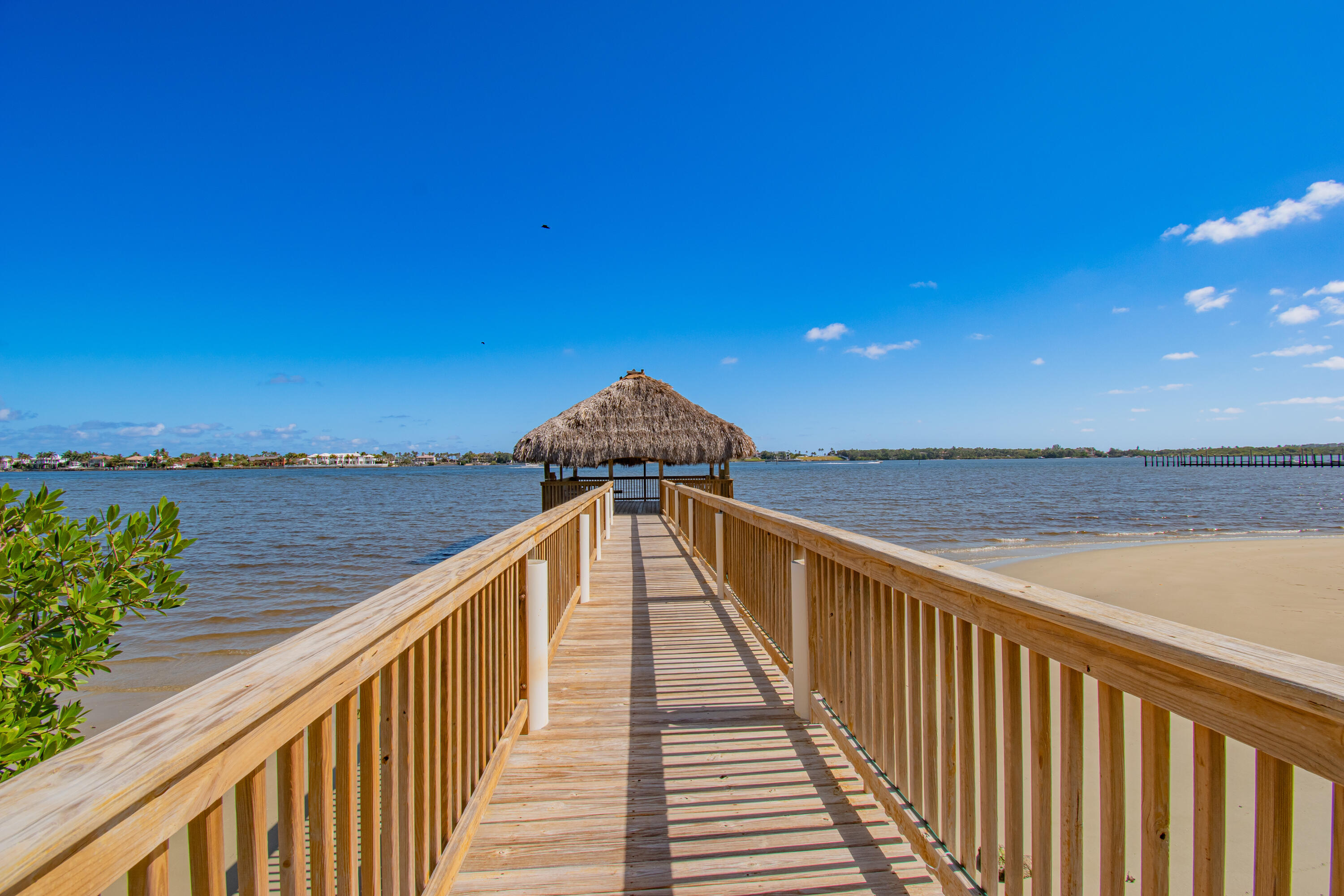 8200 Lakeshore Drive 2010