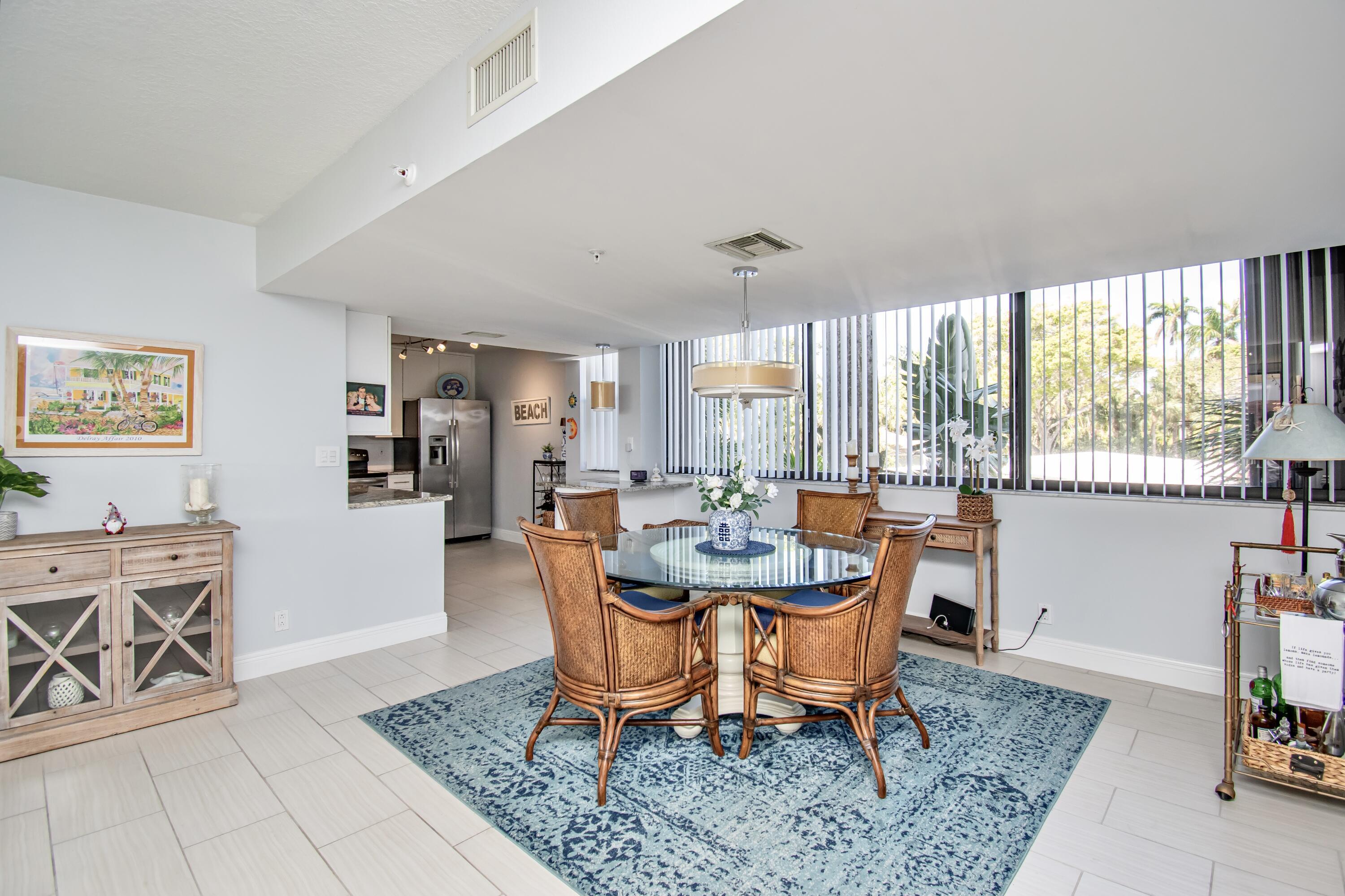 8200 Lakeshore Drive 2010