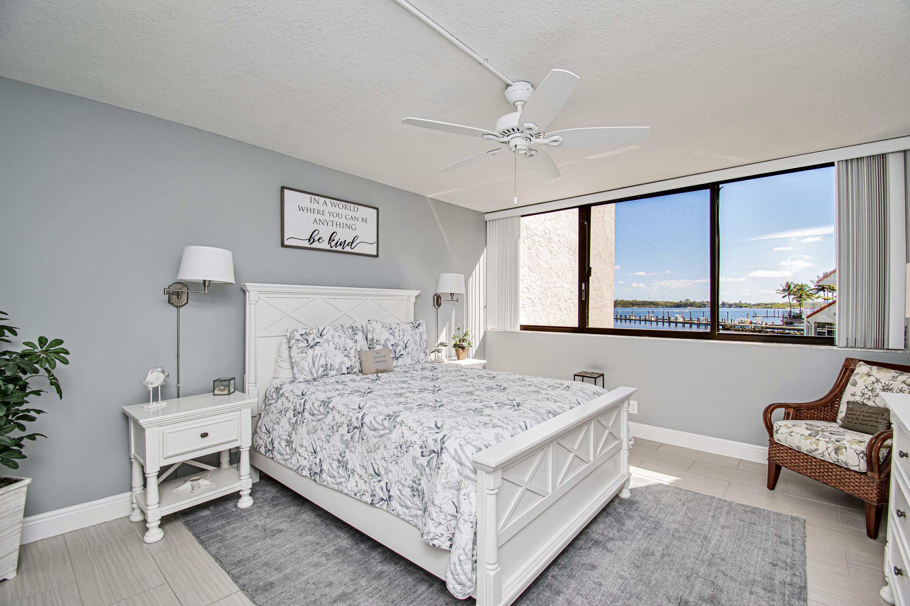8200 Lakeshore Drive 2010