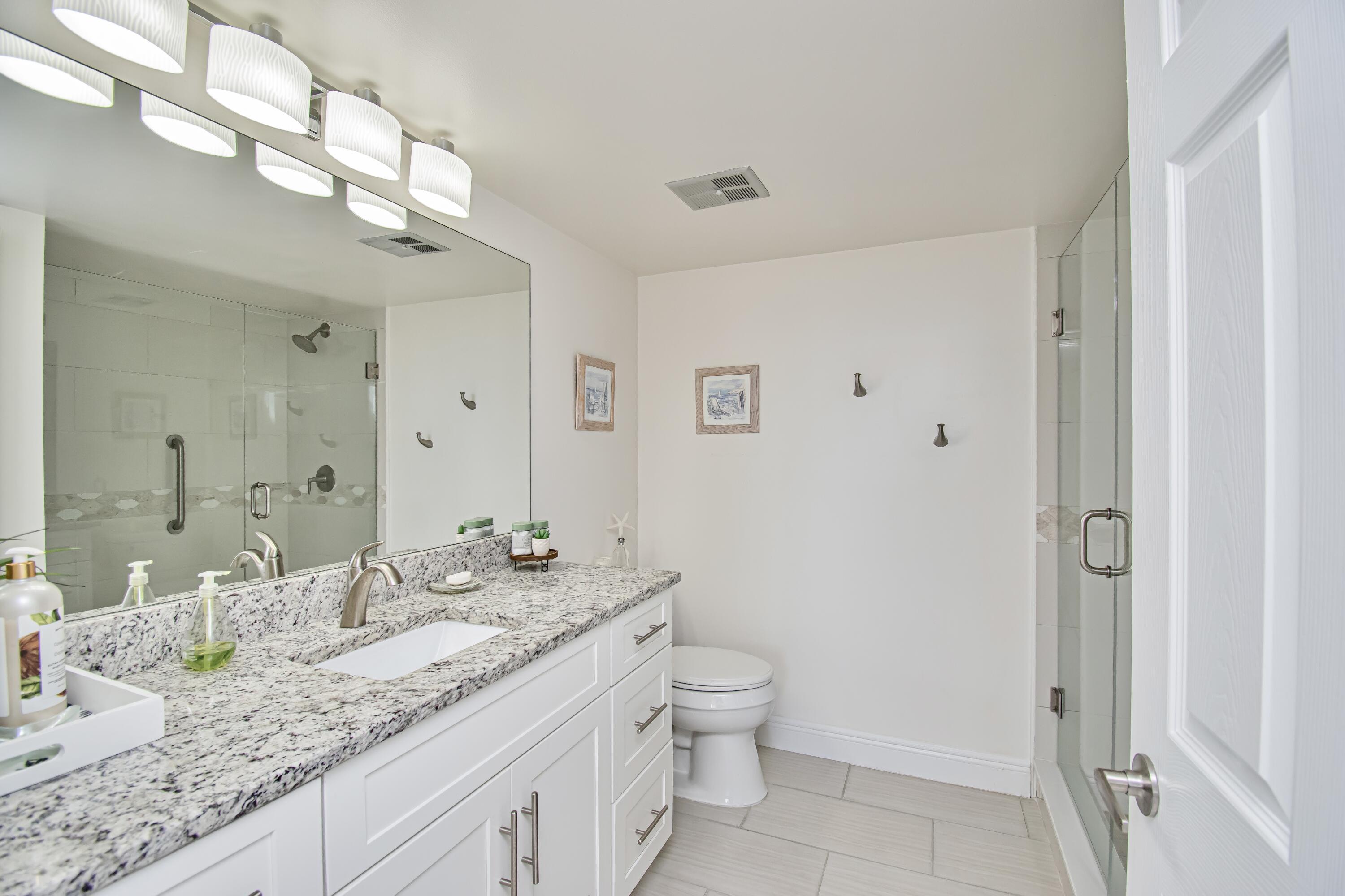 8200 Lakeshore Drive 2010