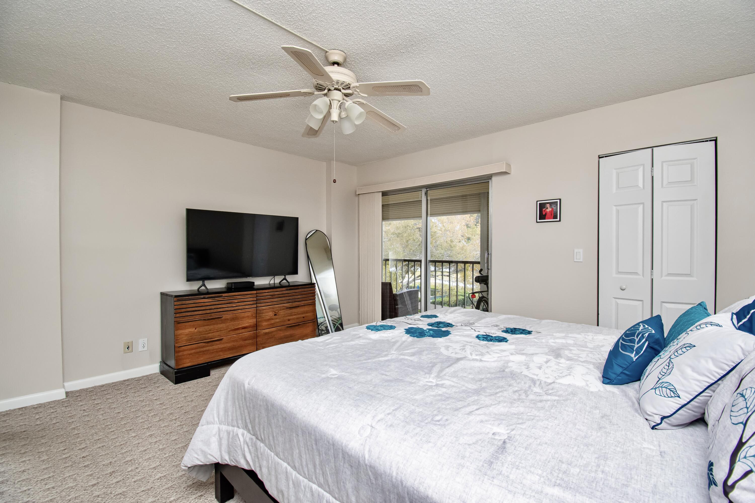 7286 Huntington Lane 408