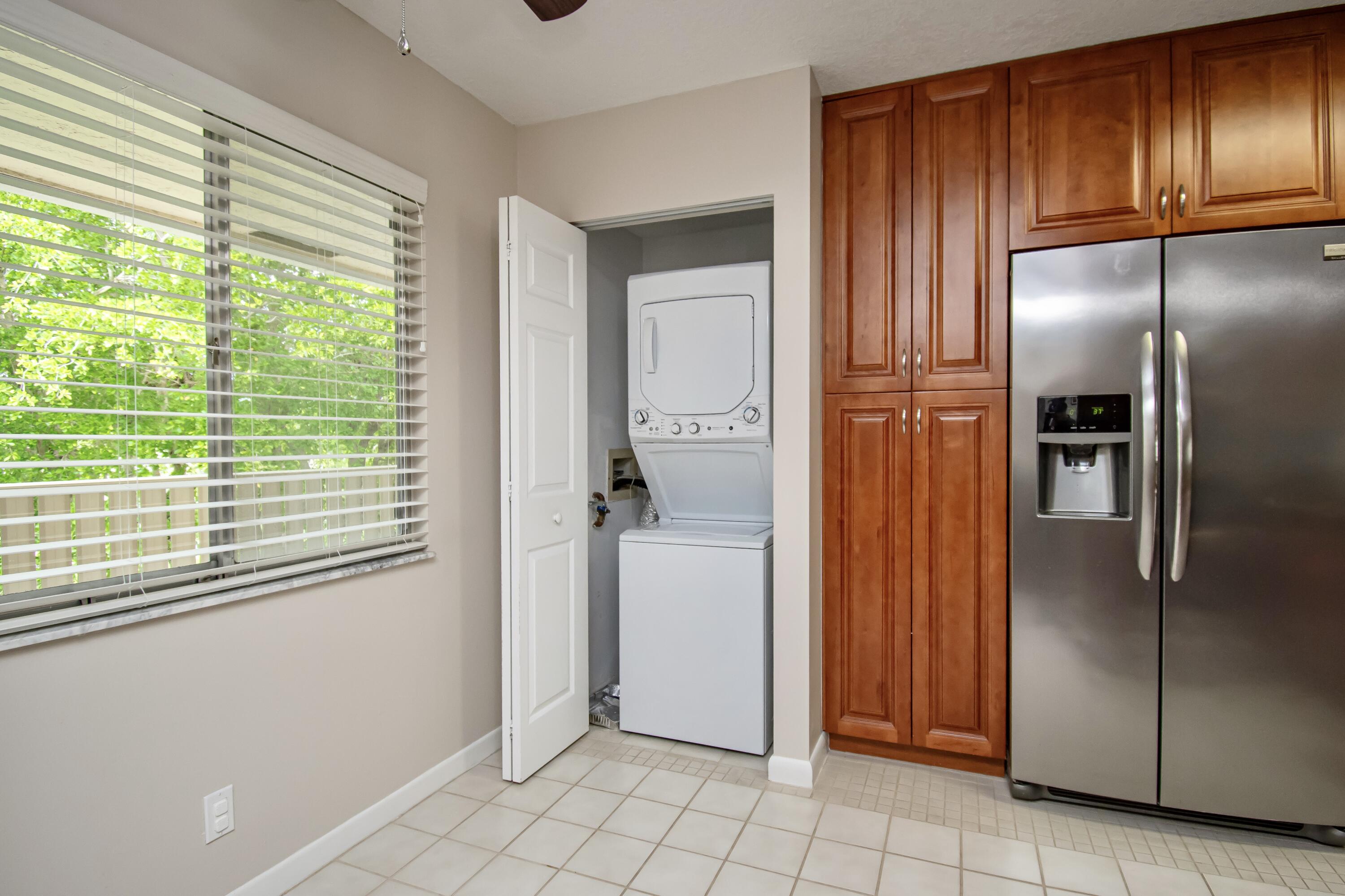 7286 Huntington Lane 408