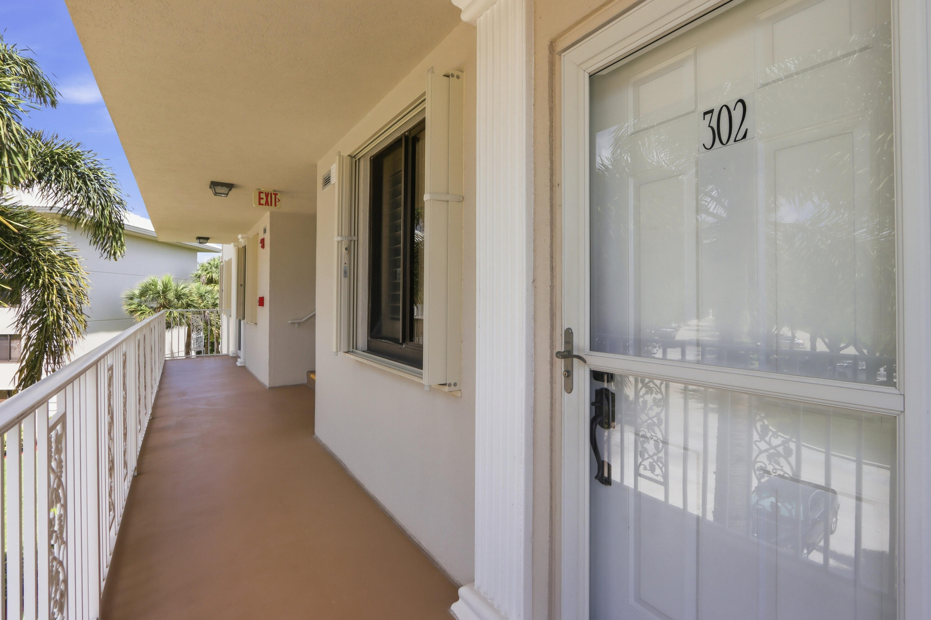 6133 Balboa Circle 302