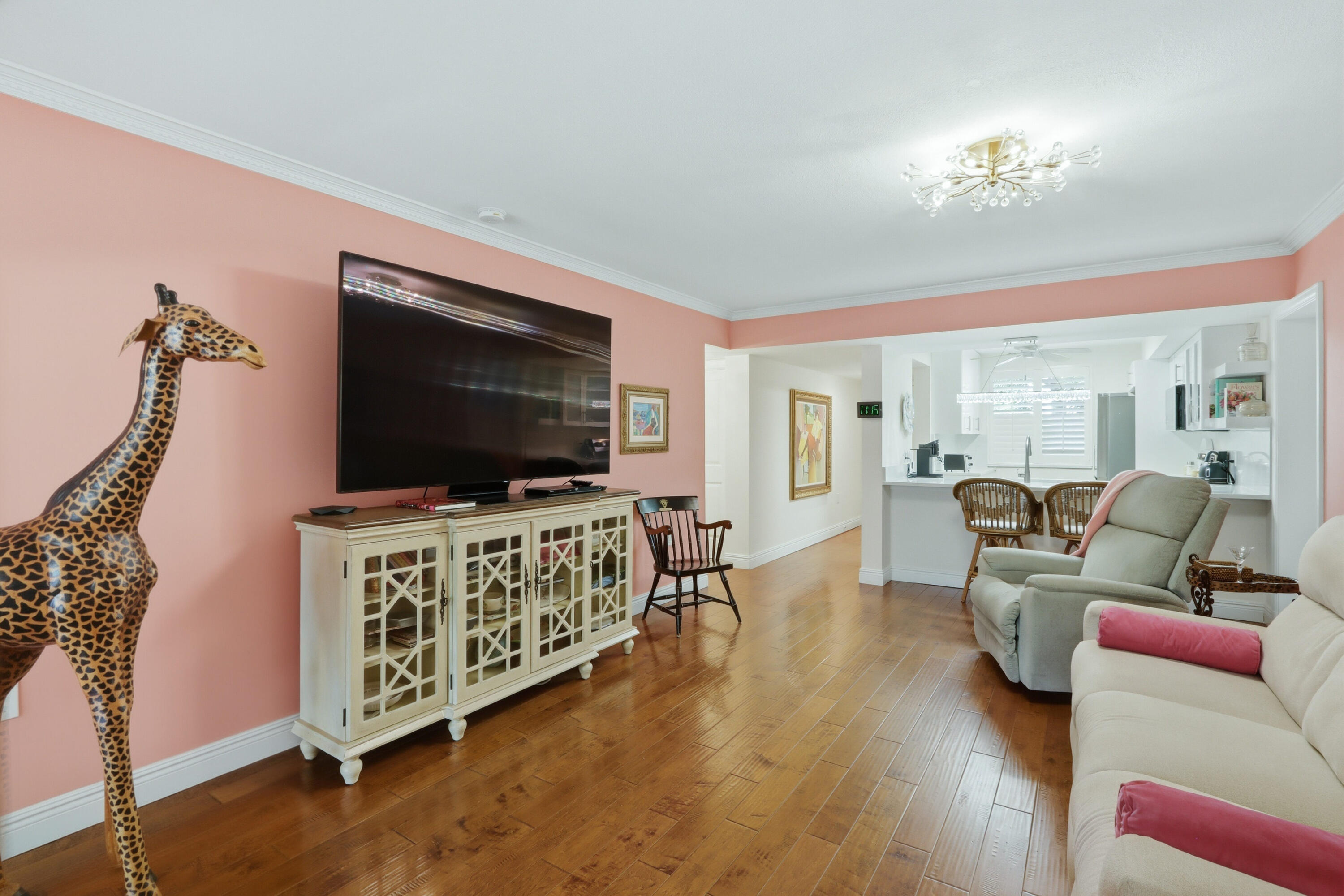 6133 Balboa Circle 302