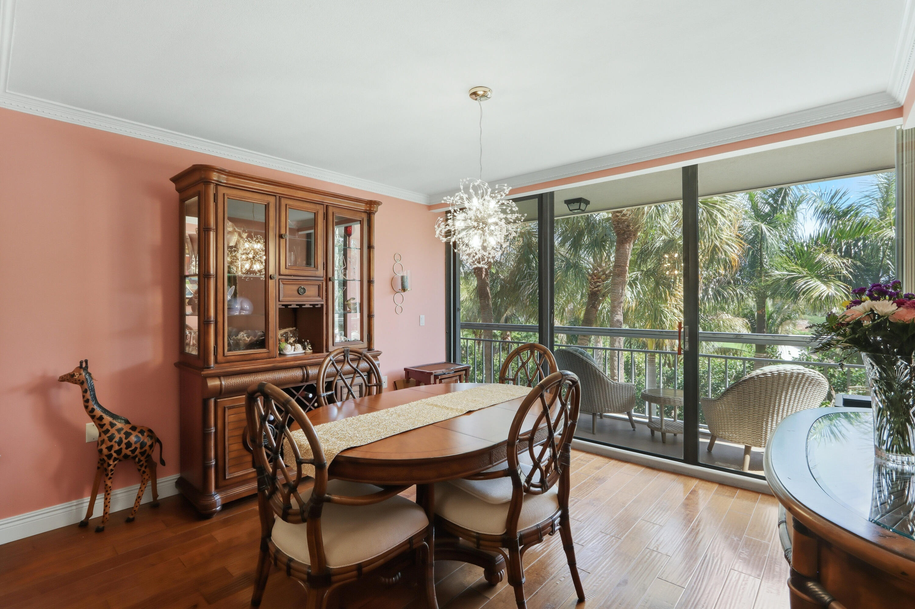 6133 Balboa Circle 302