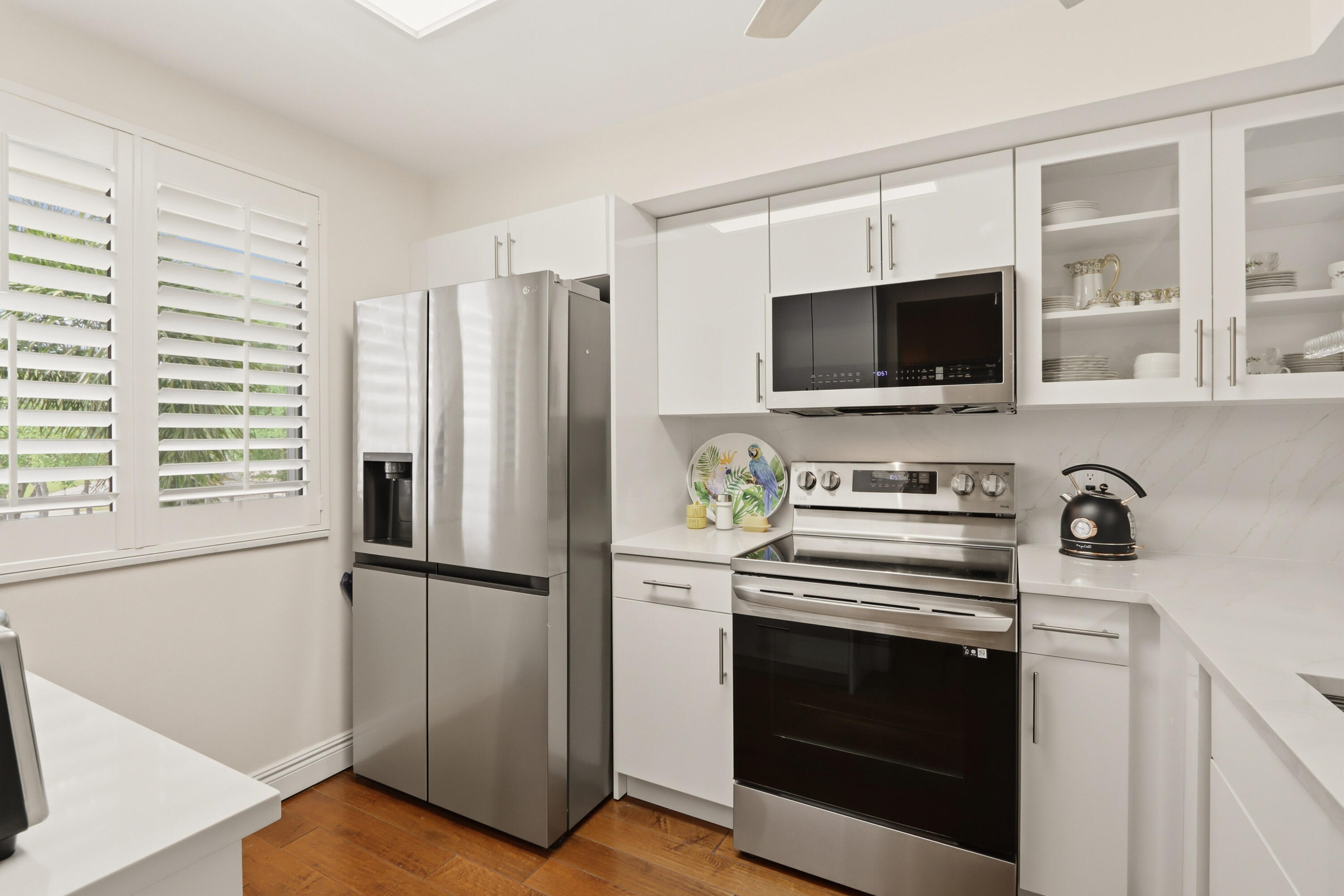 6133 Balboa Circle 302