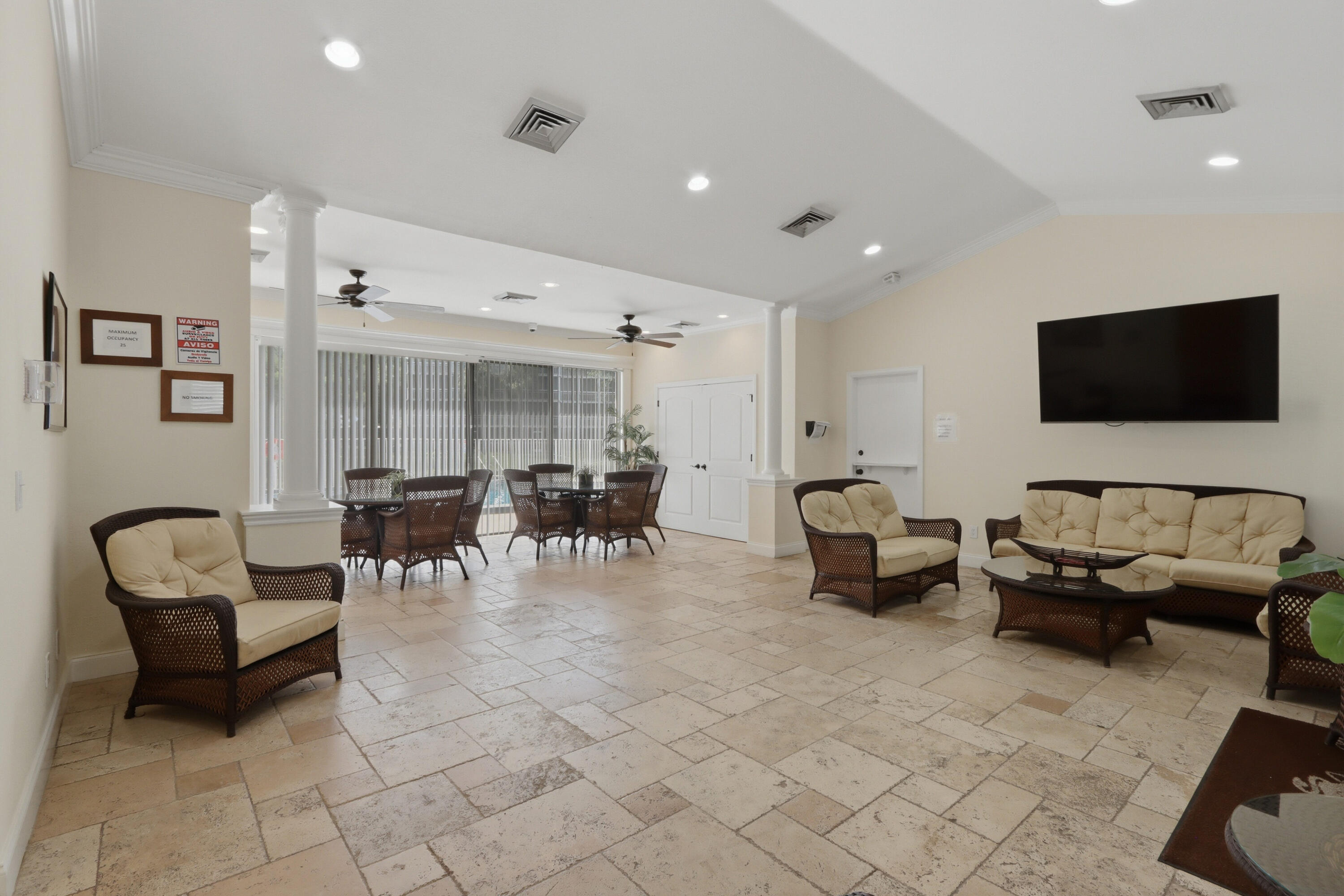 6133 Balboa Circle 302