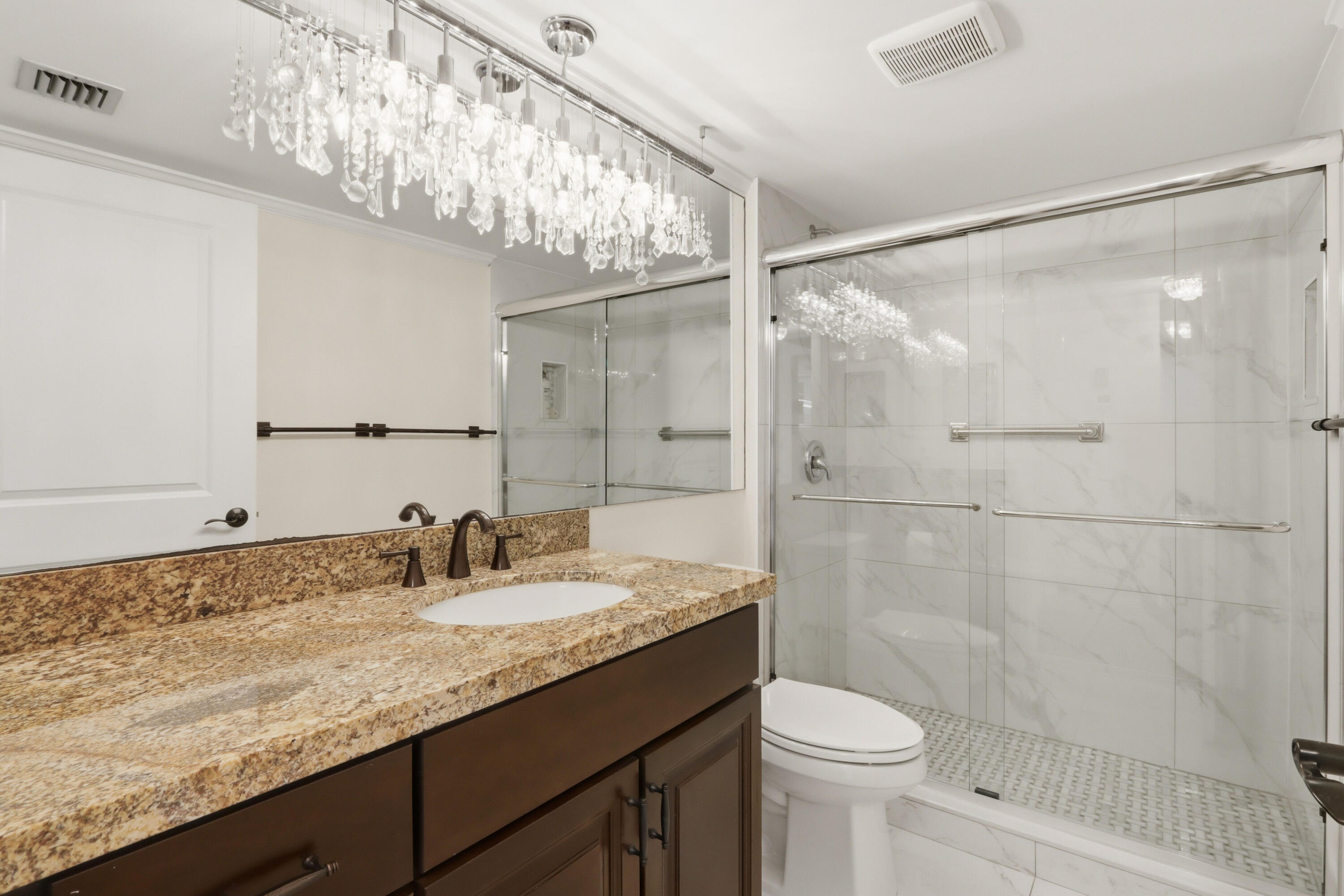 6133 Balboa Circle 302