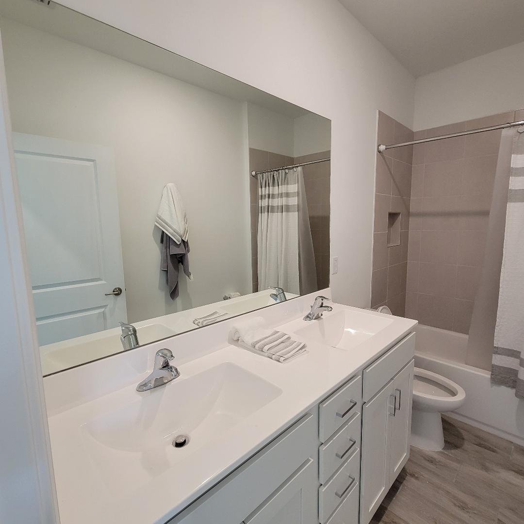 8978 Zevon Court