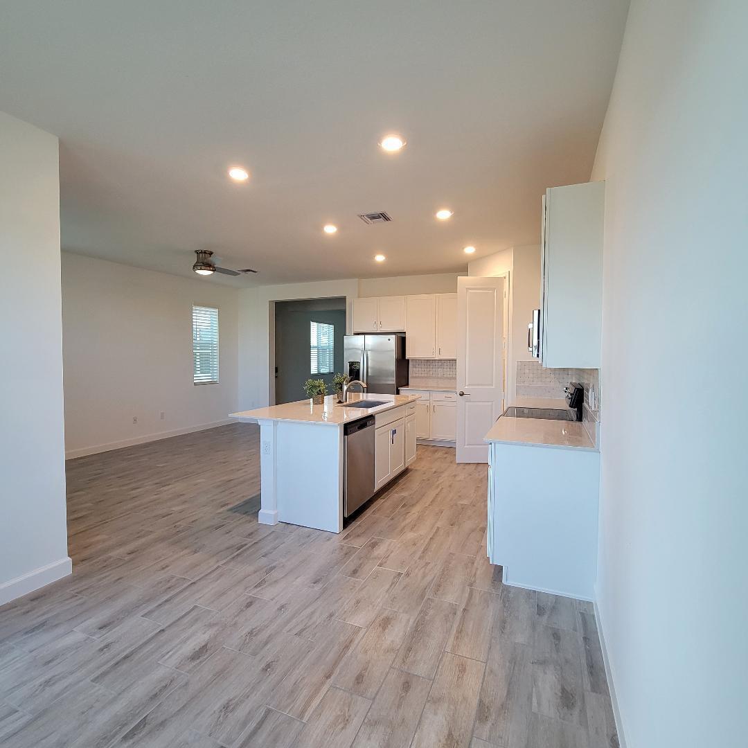 8978 Zevon Court