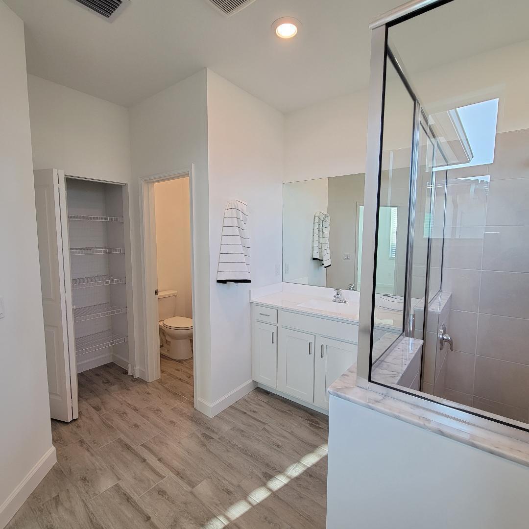 8978 Zevon Court