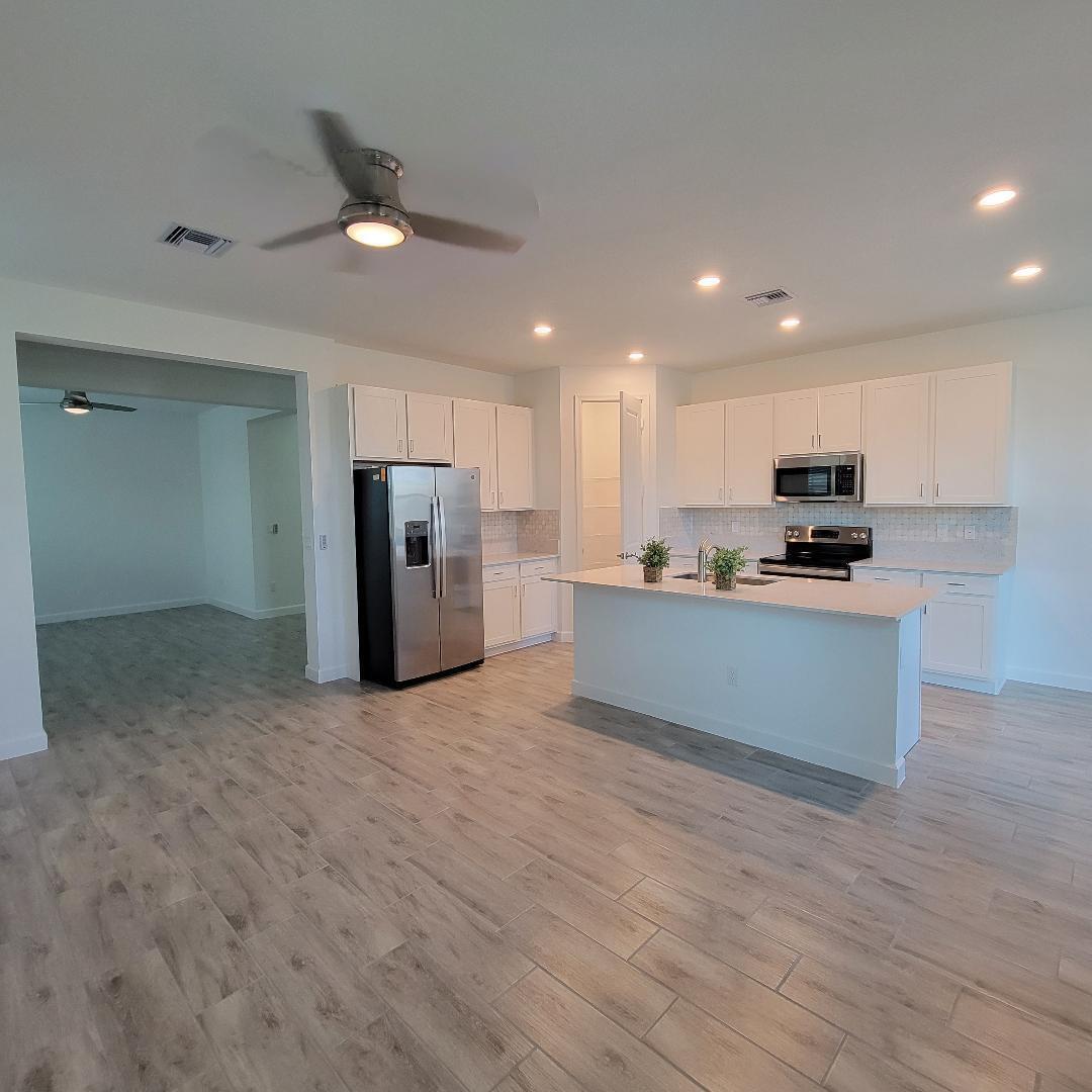 8978 Zevon Court