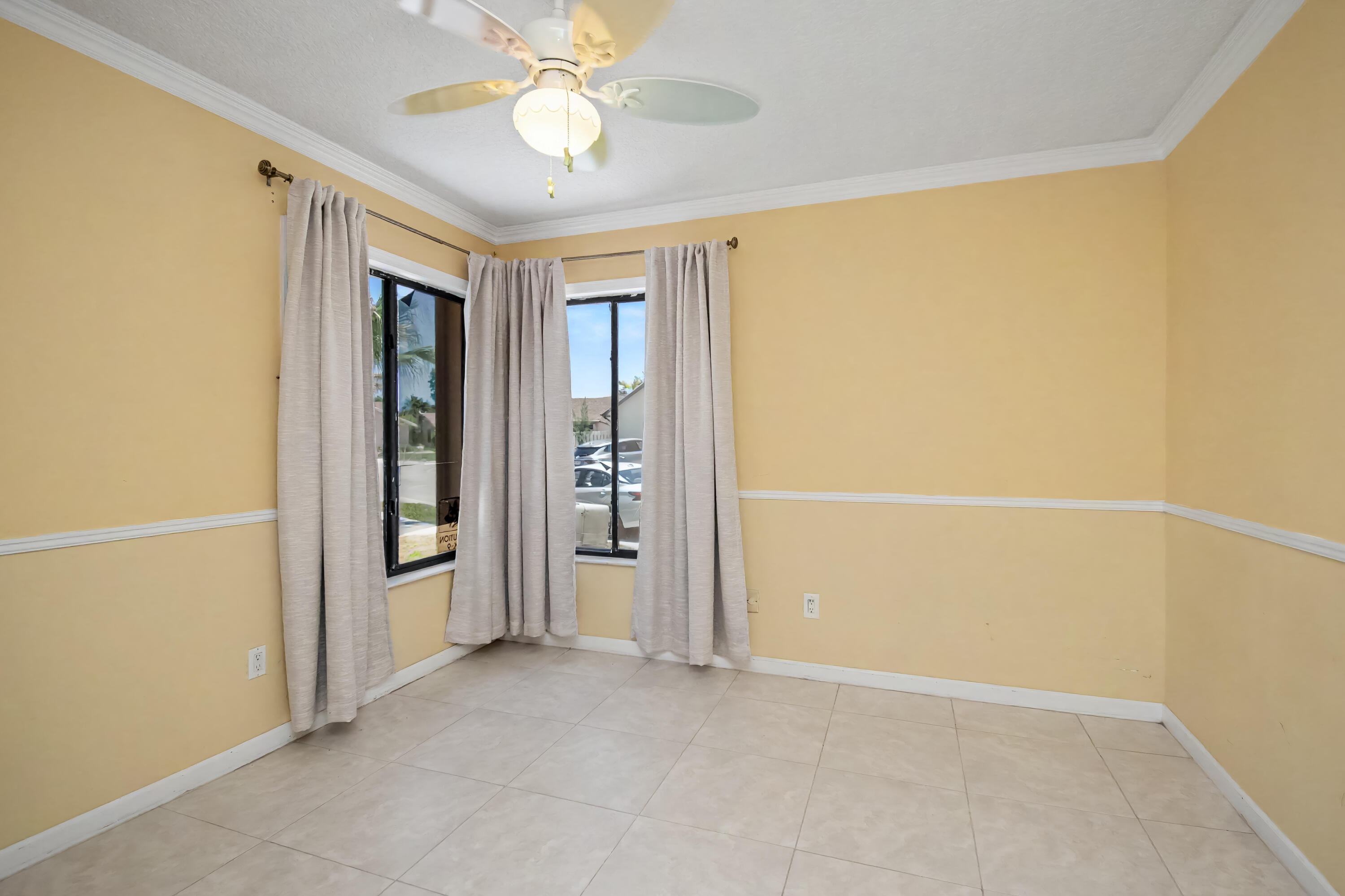 9709 Sunny Isle Circle