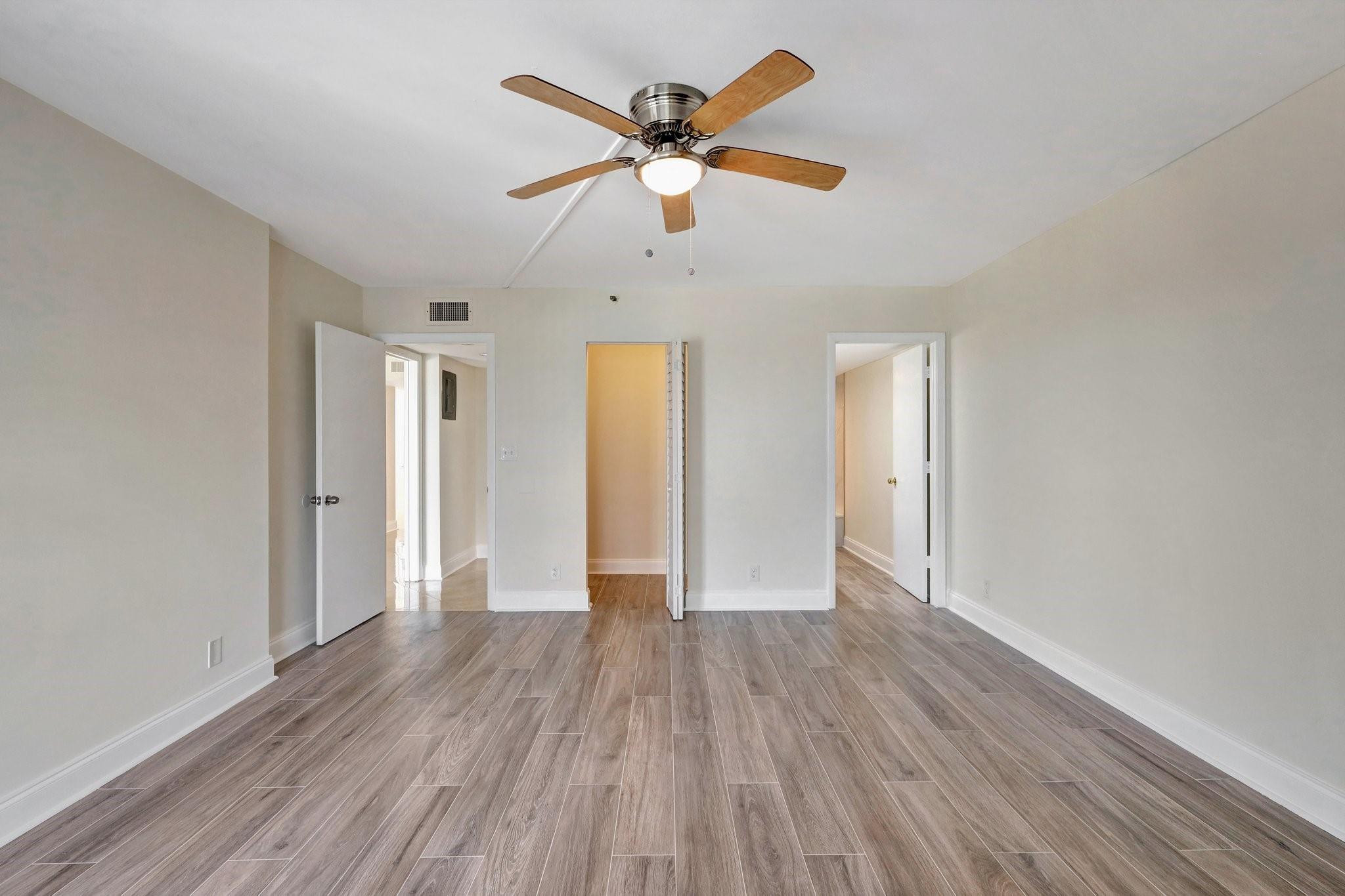 14460 Strathmore Lane