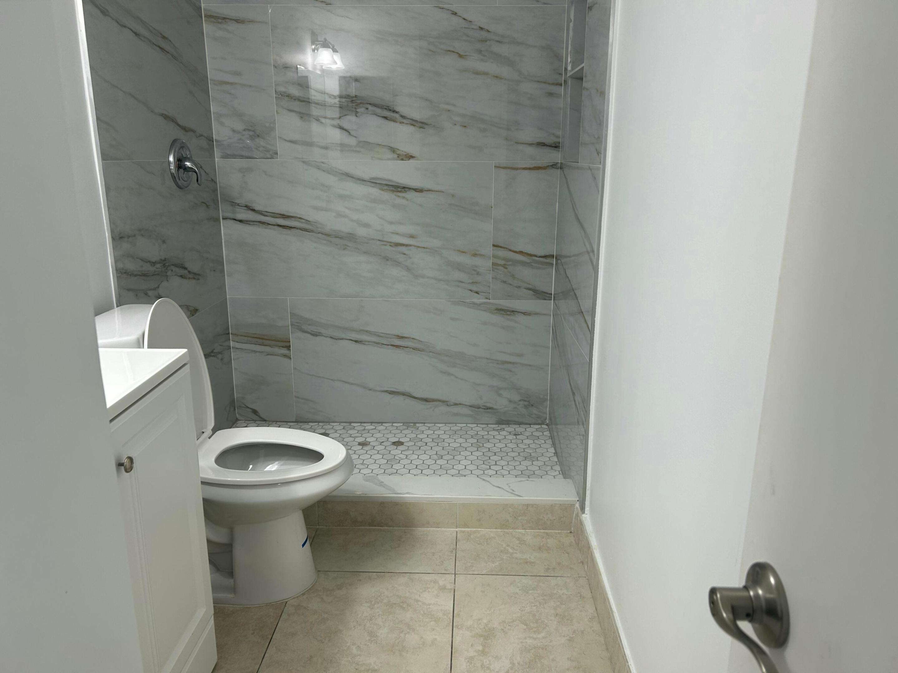 1290 S Military Trail 414