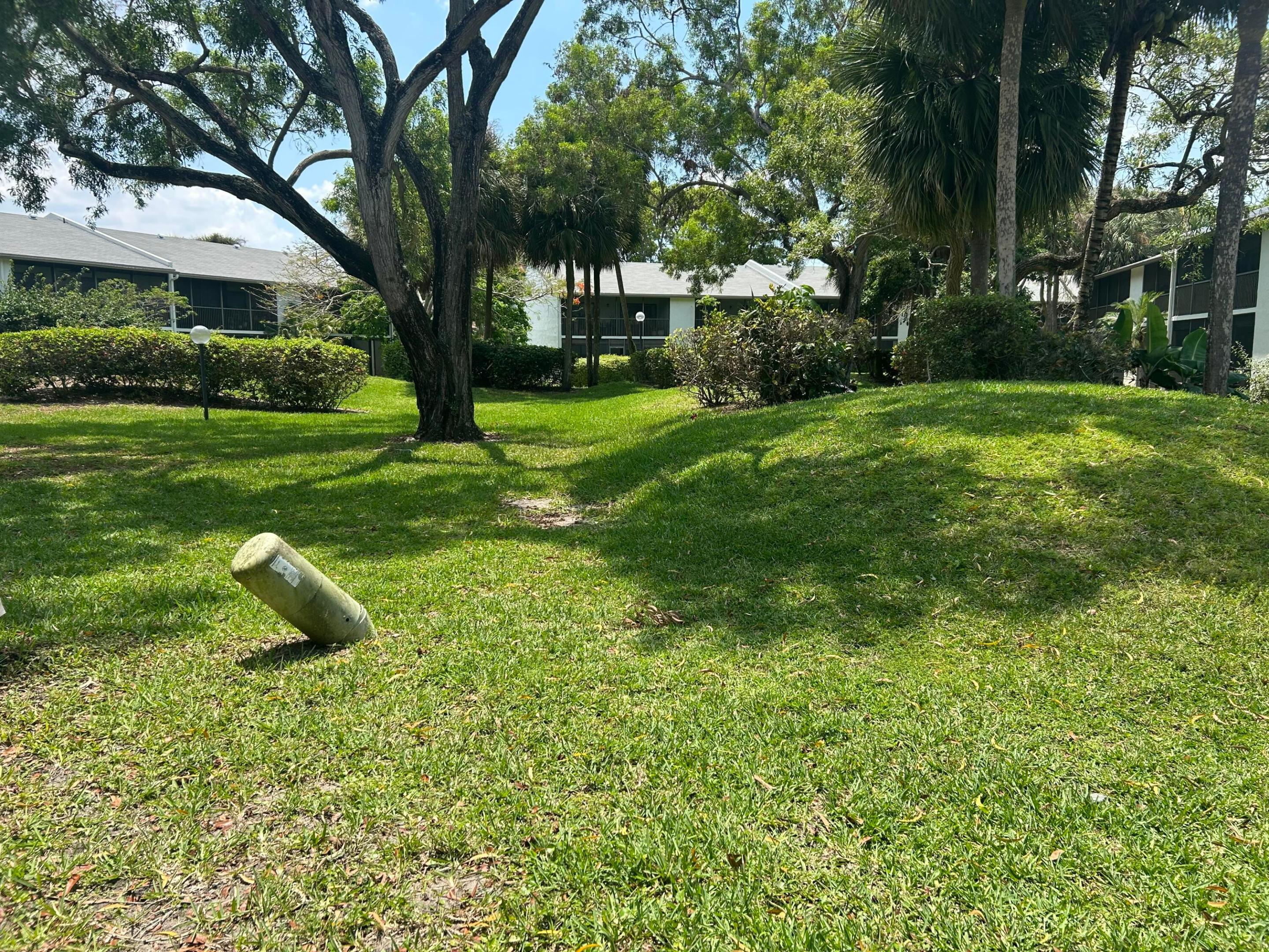 1290 S Military Trail 414