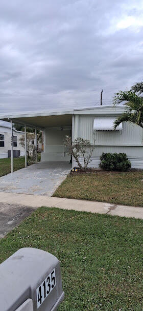 4135 Meadow View Drive