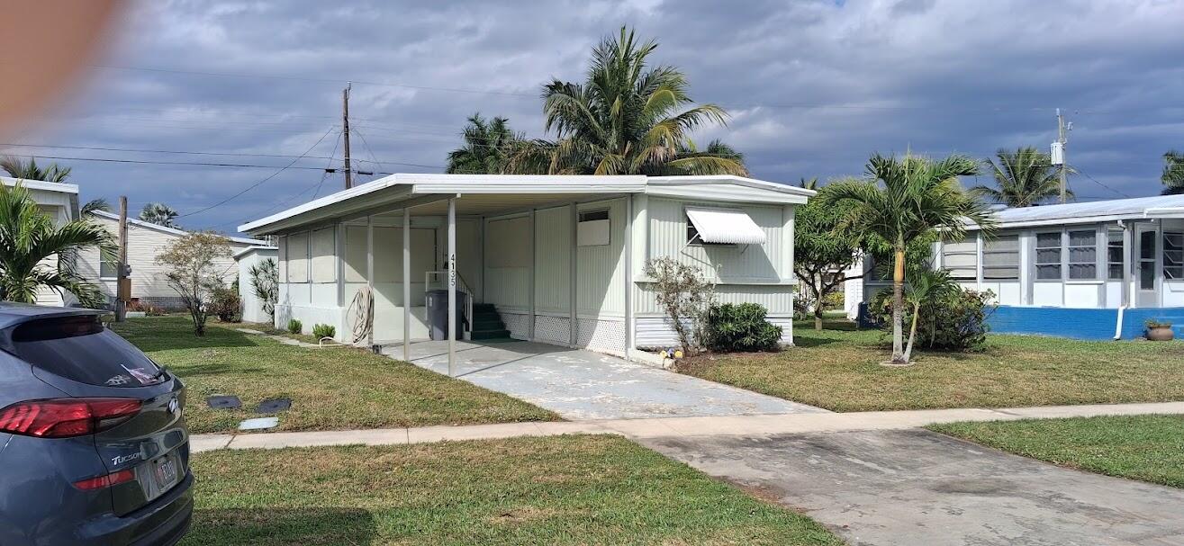 4135 Meadow View Drive