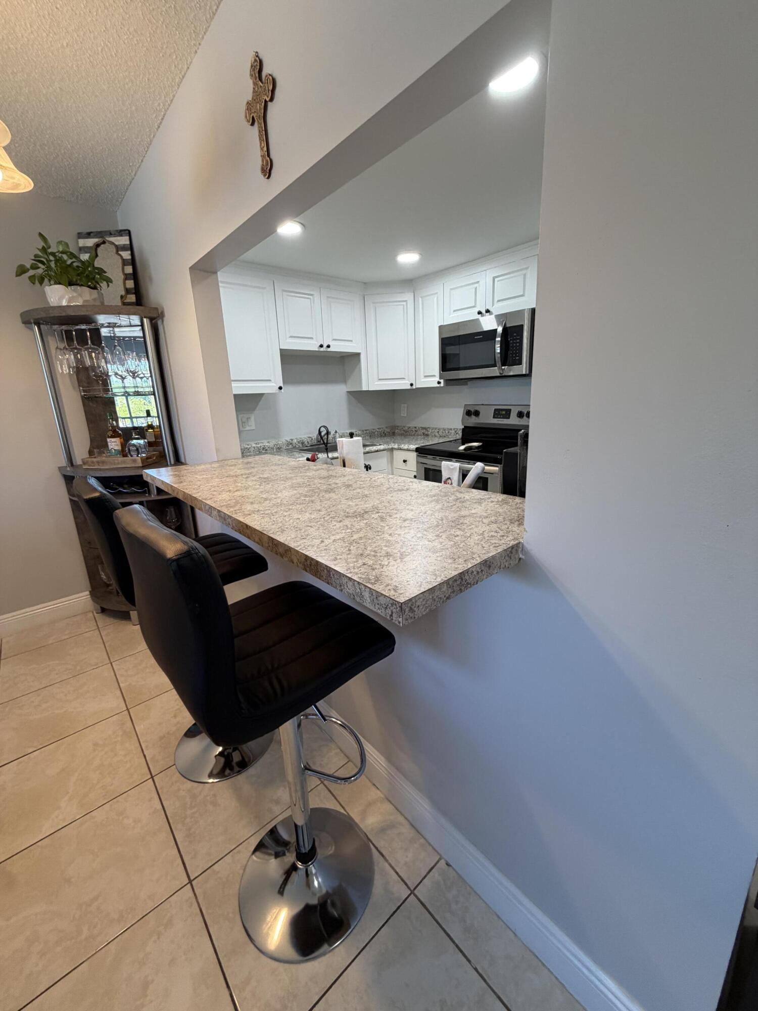 4174 Inverrary Drive 309