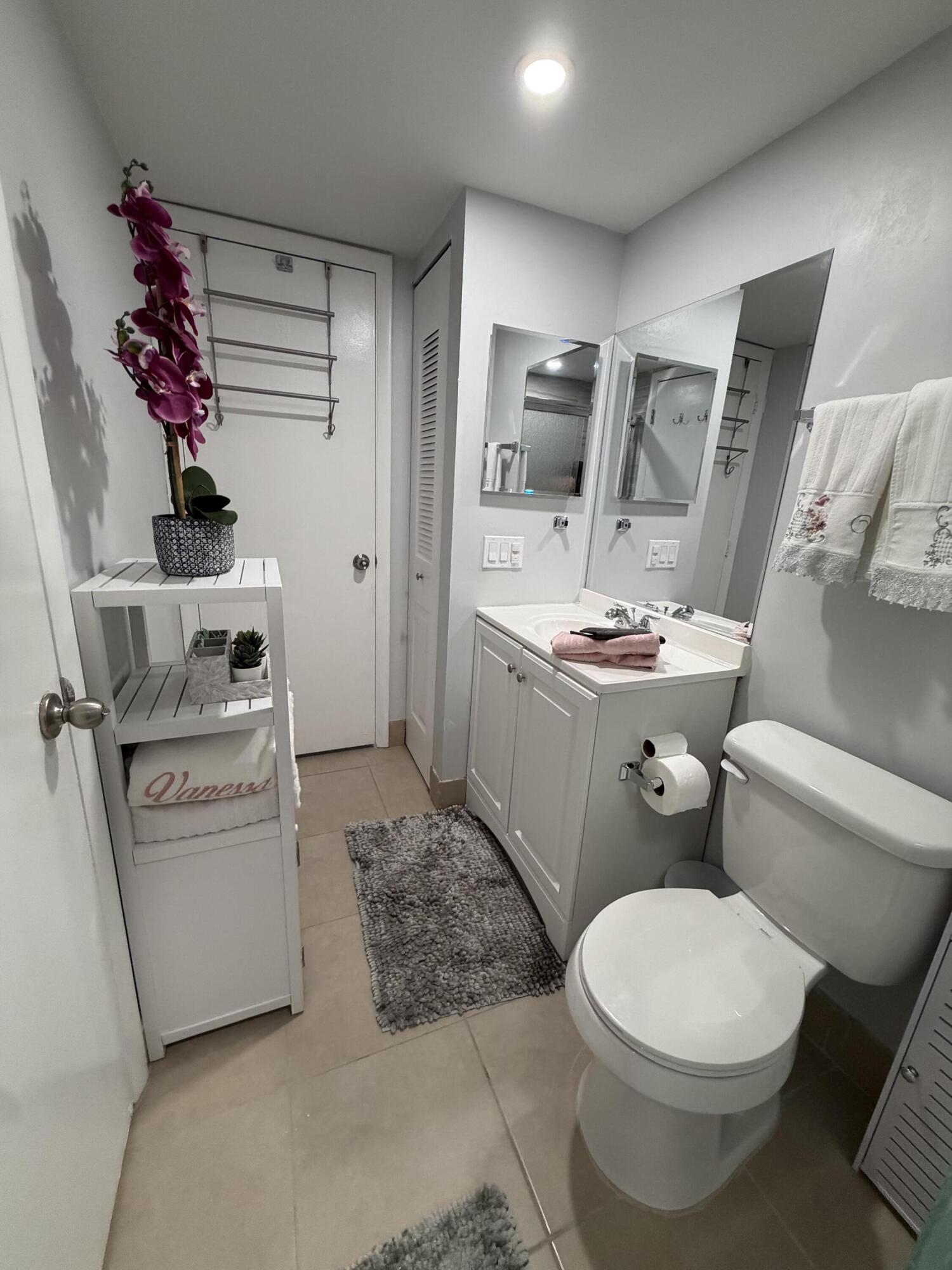 4174 Inverrary Drive 309