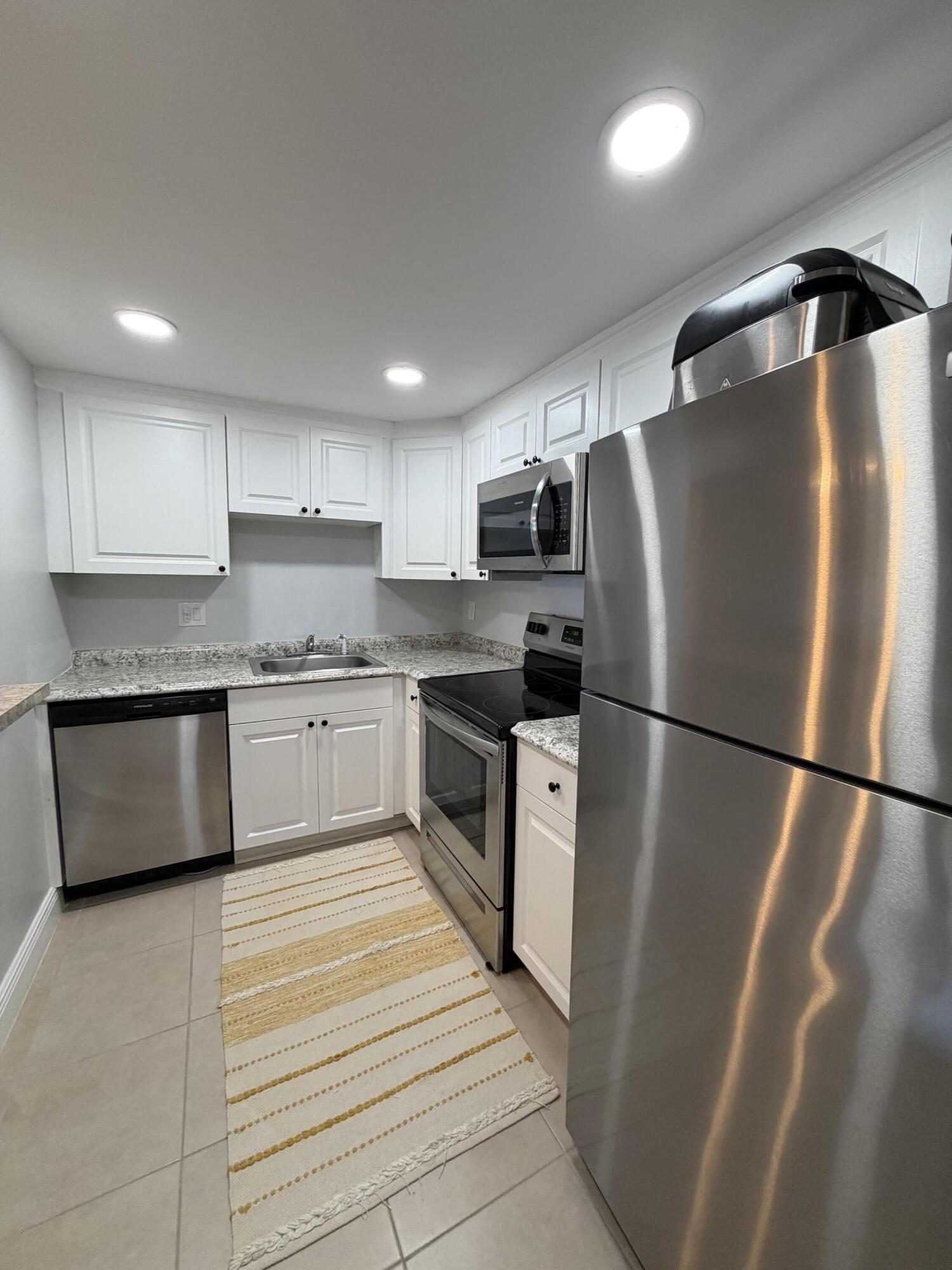4174 Inverrary Drive 309