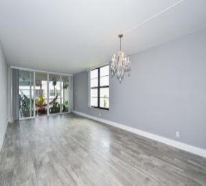 12 Royal Palm Way 6060