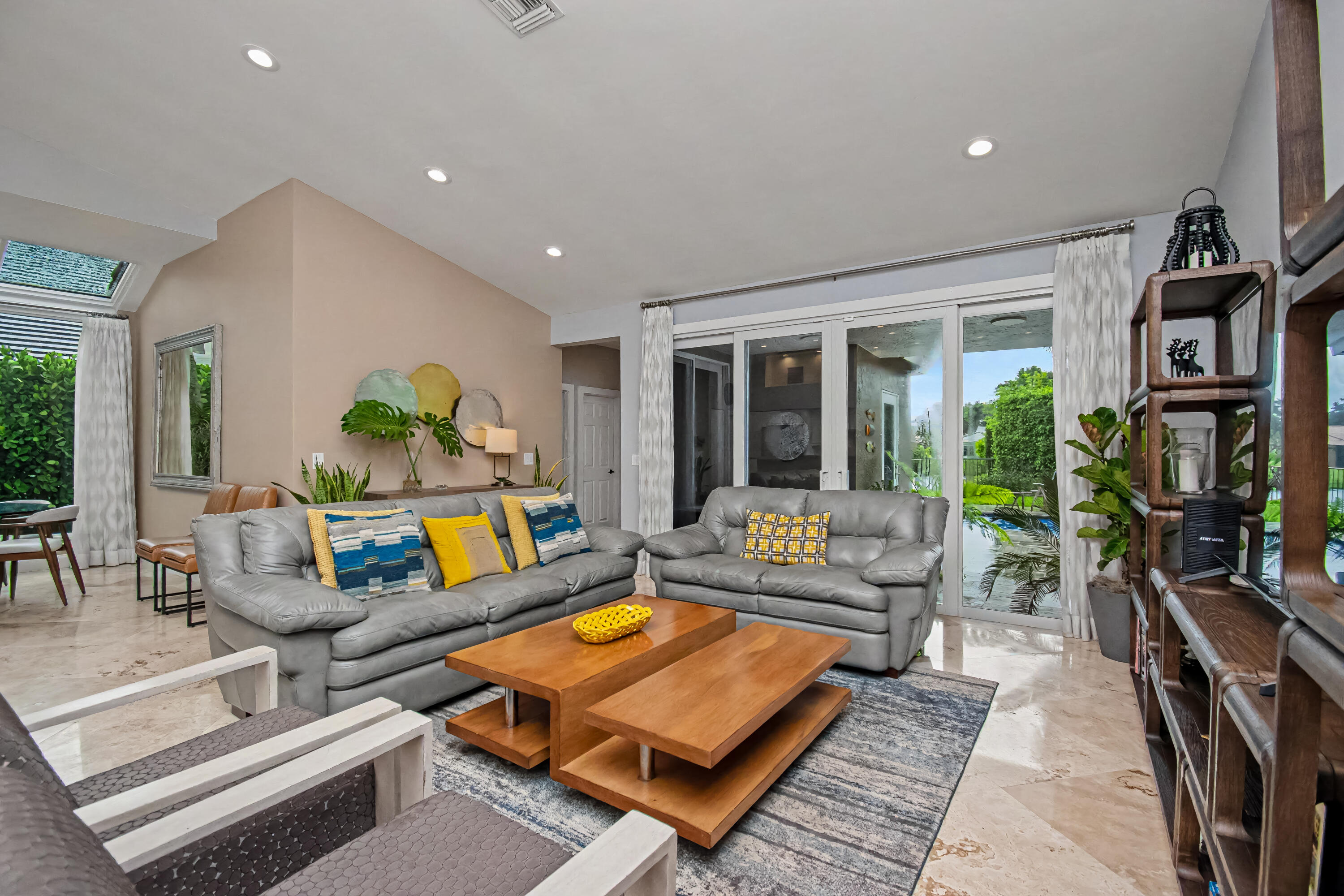 2653 NW 46th Street