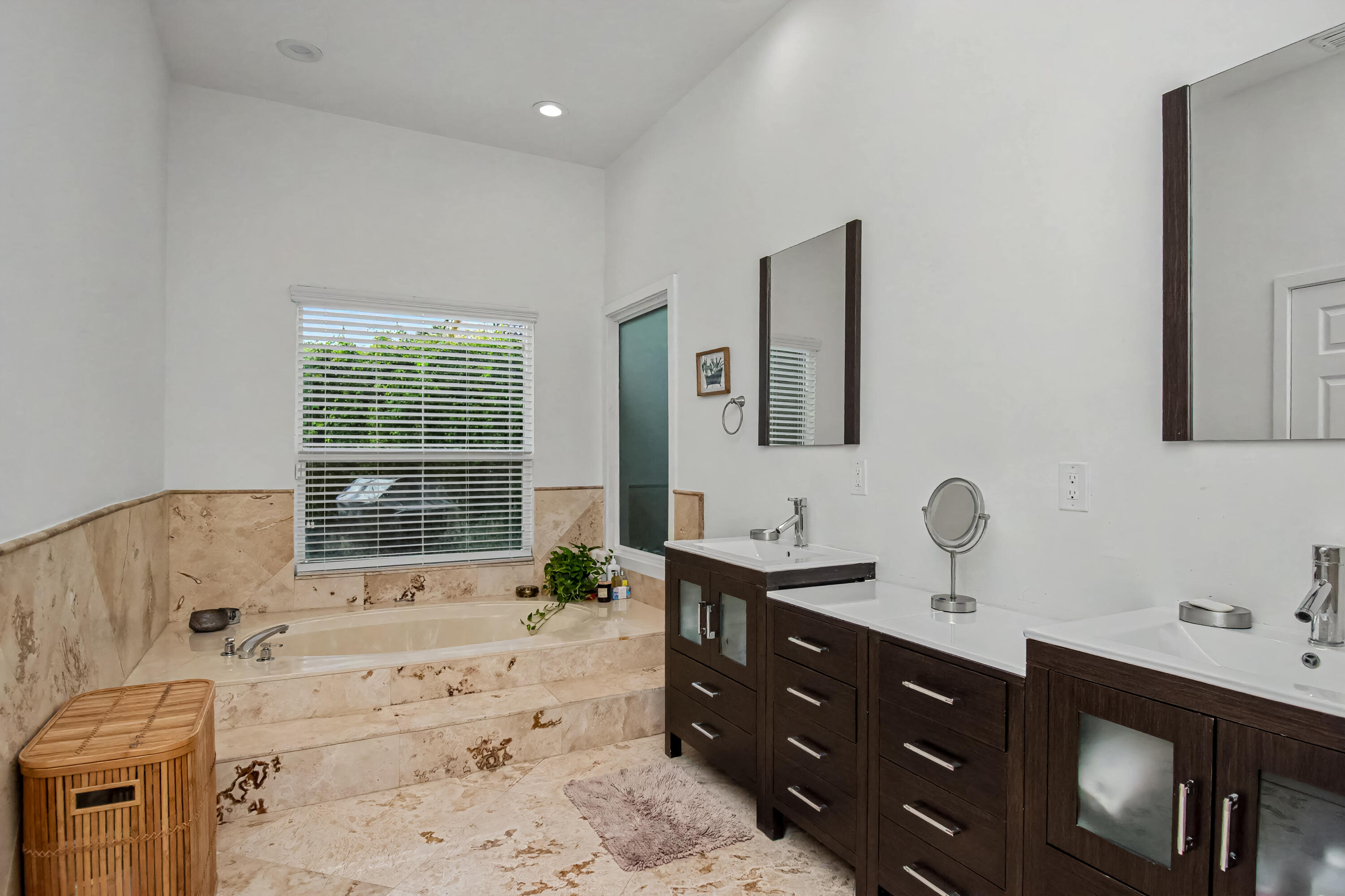 2653 NW 46th Street