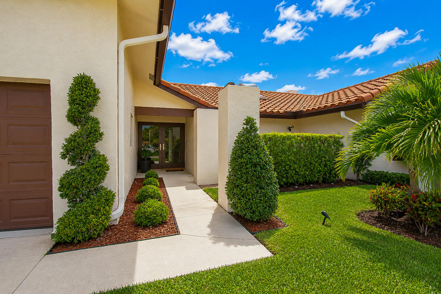22209 Morning Glory Terrace