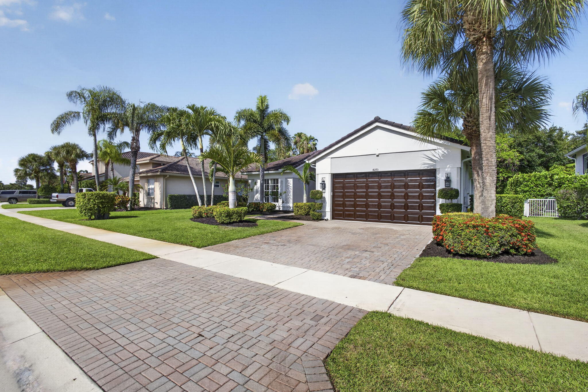 4293 Mariners Cove Drive