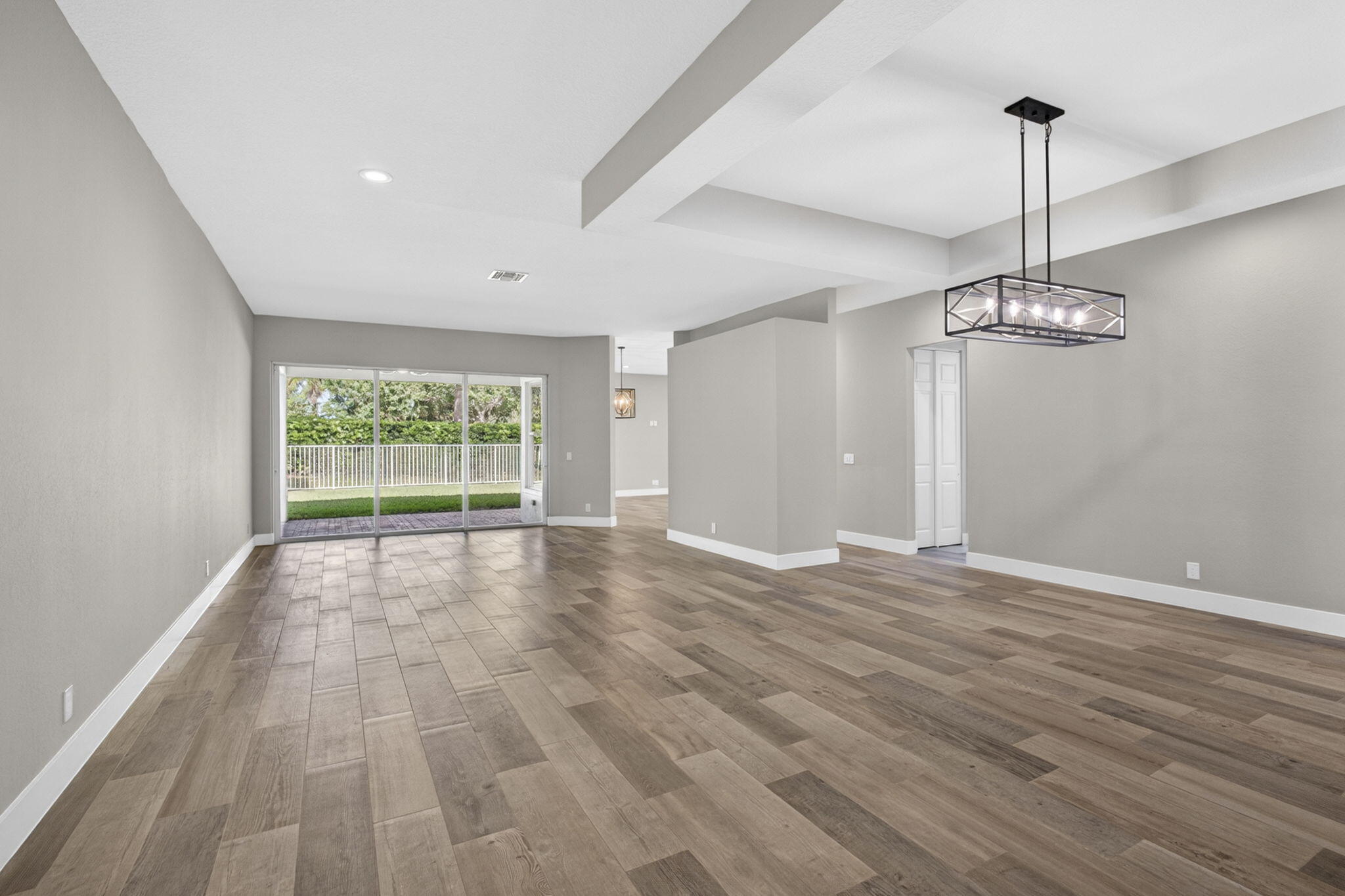 4293 Mariners Cove Drive