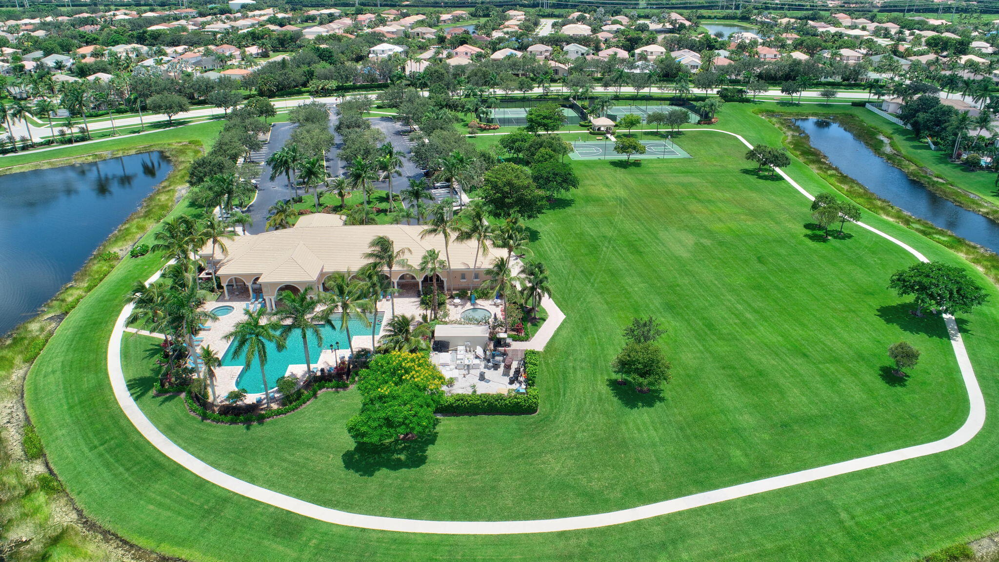 4293 Mariners Cove Drive