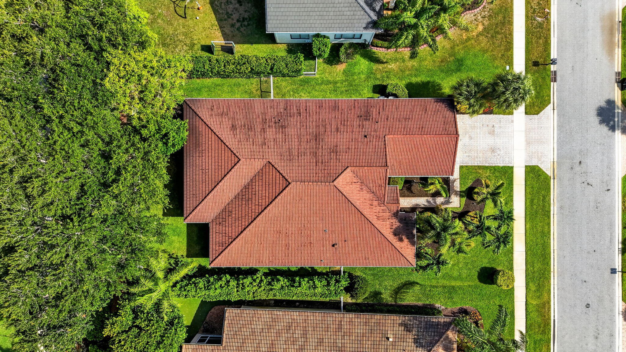 4293 Mariners Cove Drive