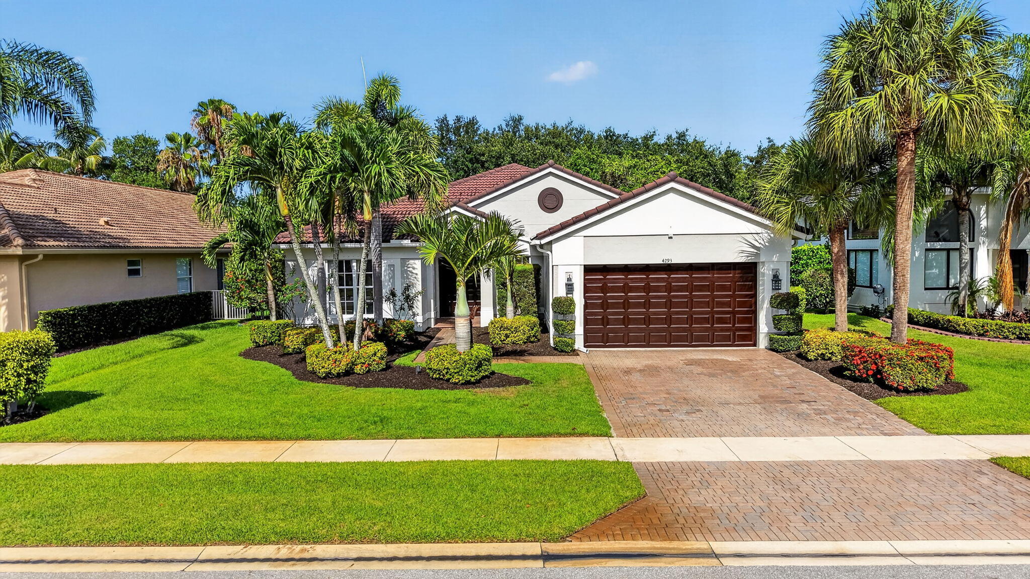 4293 Mariners Cove Drive