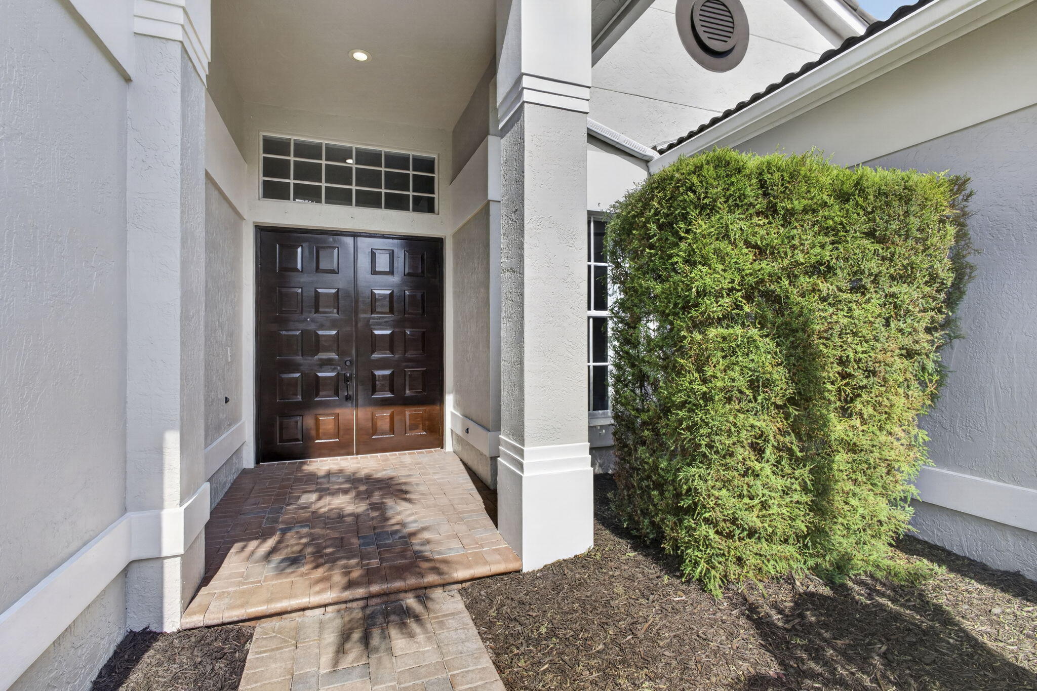 4293 Mariners Cove Drive